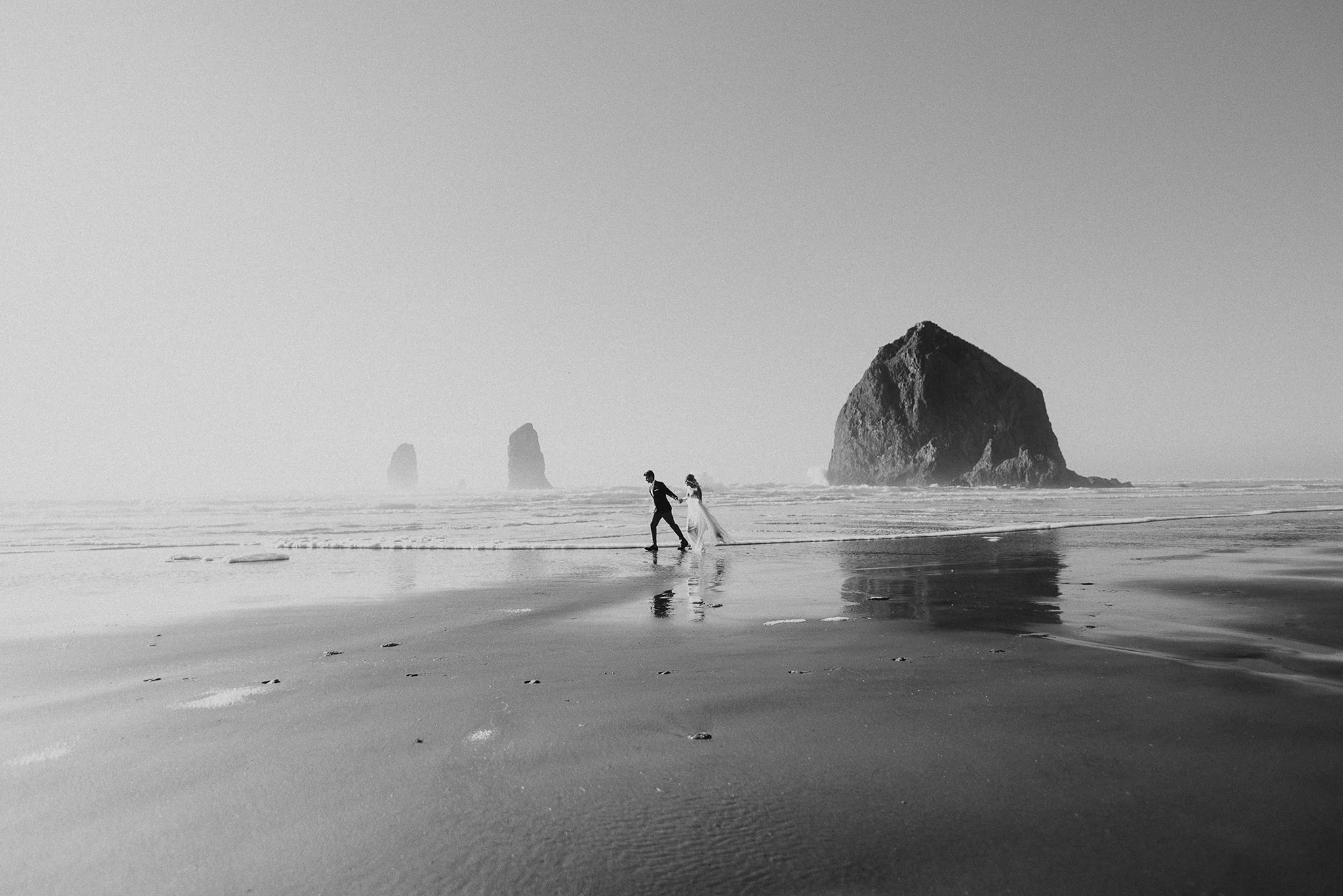 Cannon-Beach-Oregon-Adventure-elopement-engagement-photographer-27