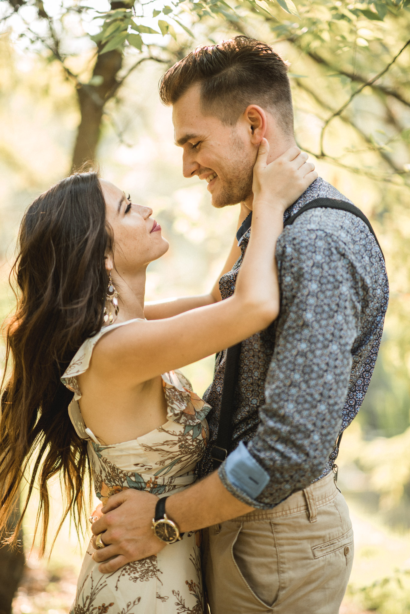 Hermann-park-houston-woods-outdoor-nature-styled-engagement-photography-trees-forest