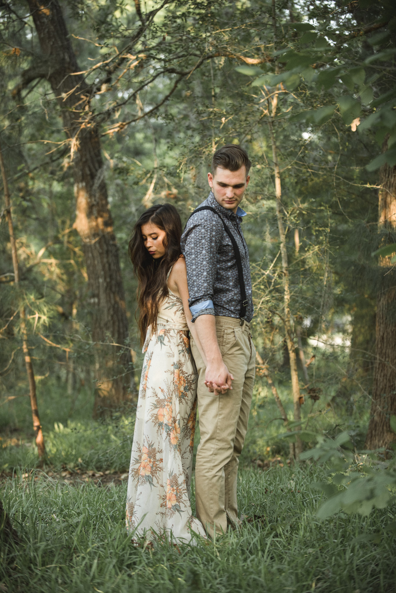 Hermann-park-houston-woods-outdoor-nature-styled-engagement-photography-trees-forest