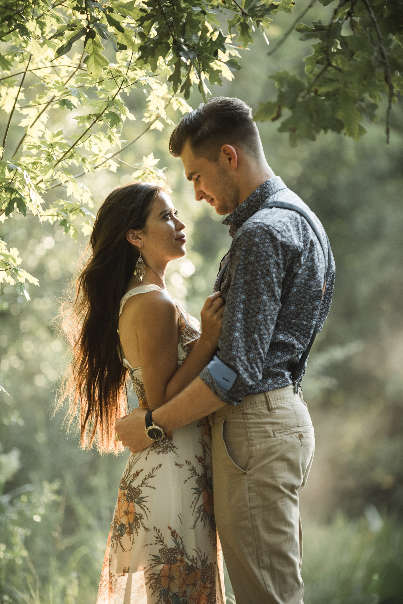 Hermann-park-houston-woods-outdoor-nature-styled-engagement-photography-trees-forest