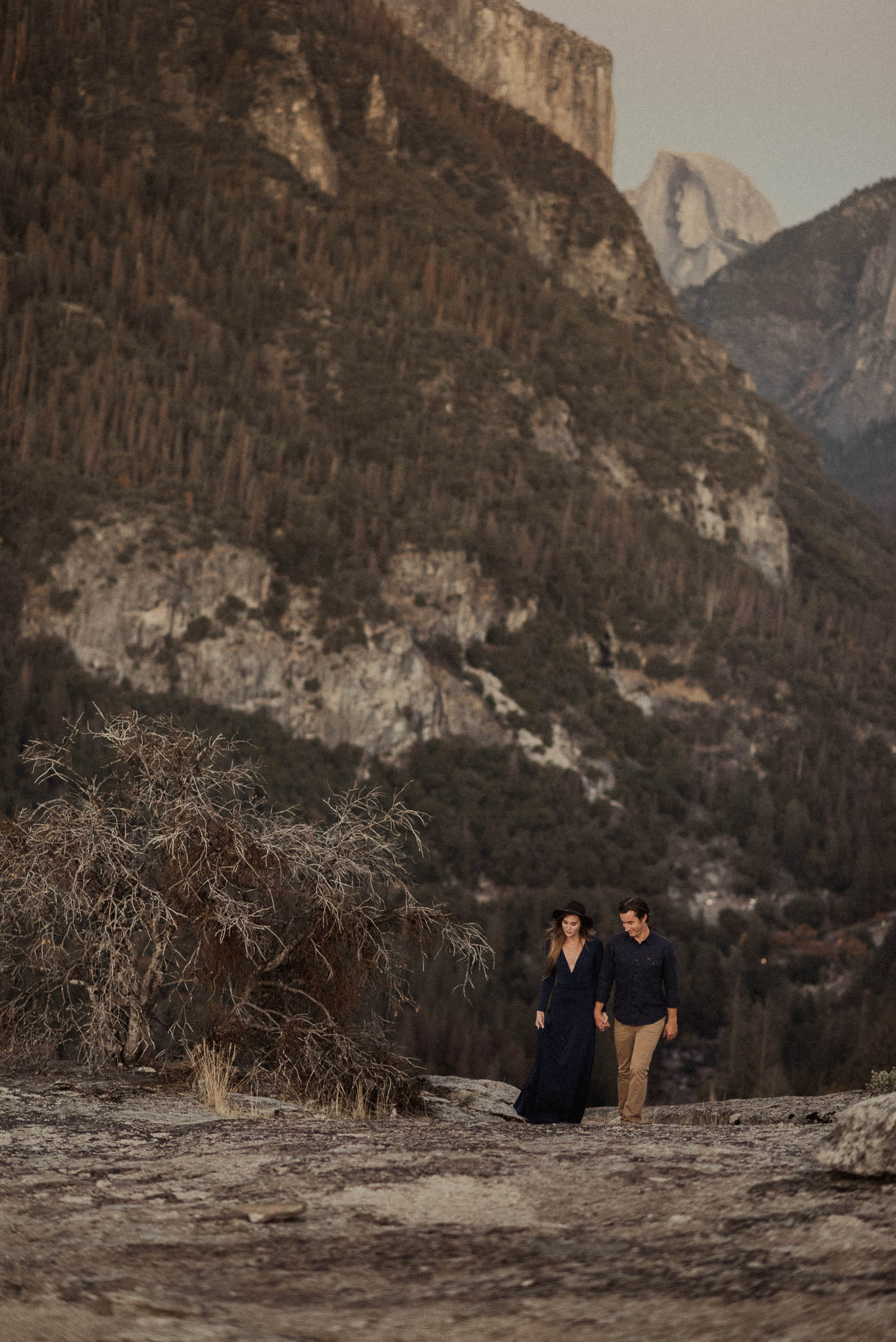 Yosemite-national-park-advenutre-elopement-wedding-photographer-california