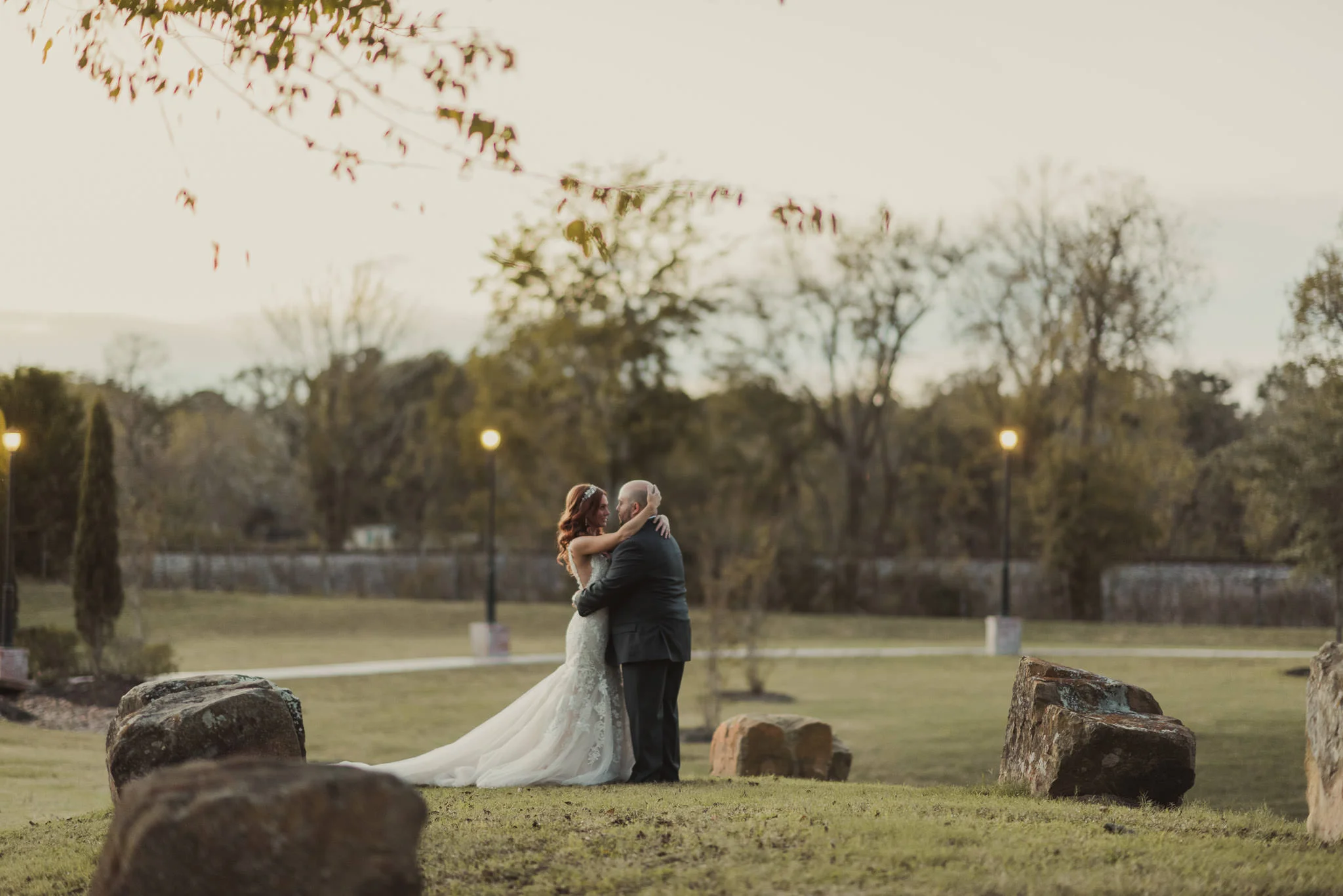 Olde-Dobbin-station-wedding-houston-montgomery-rustic-wedding-deer-antler-photographer