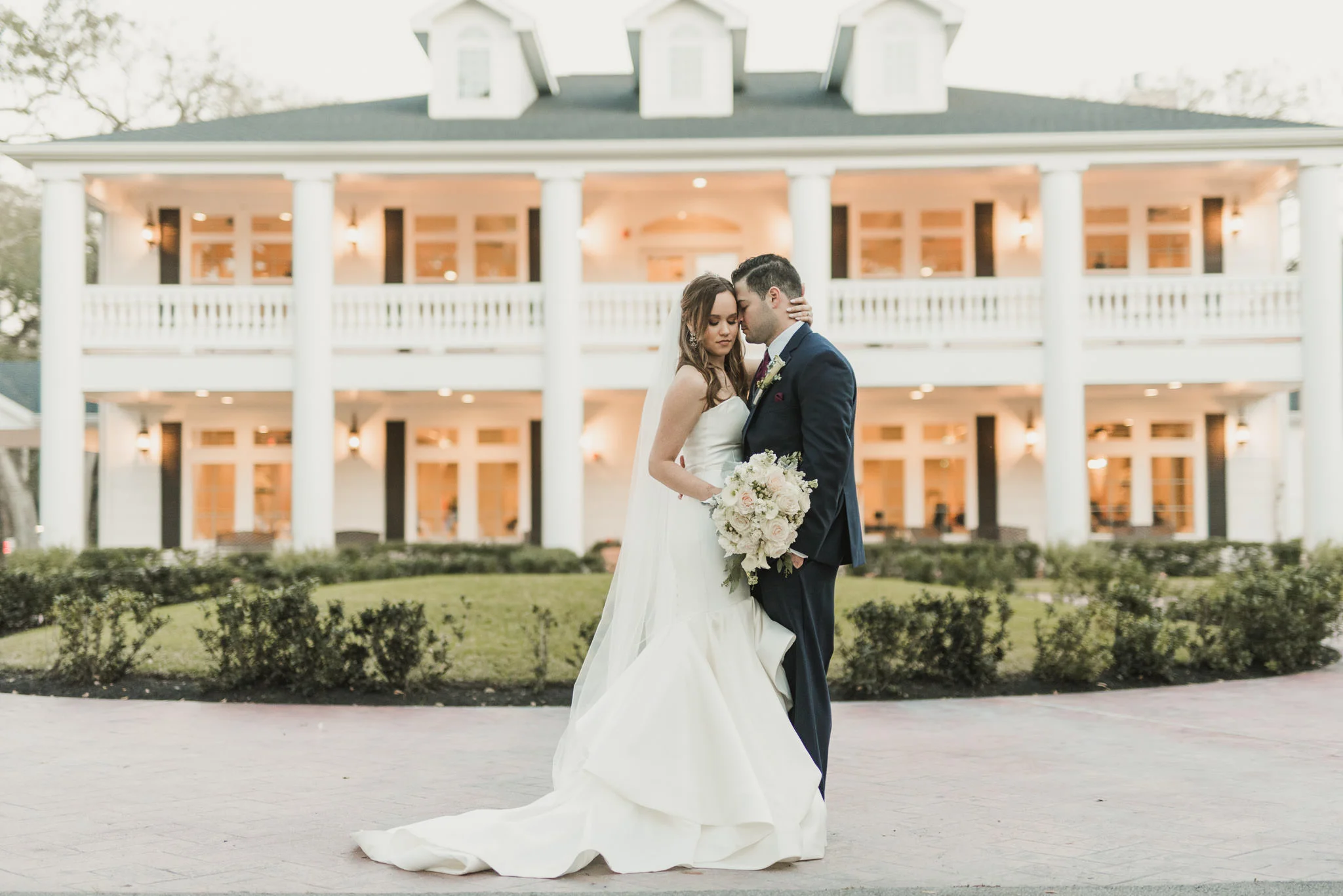Magnolia-manor-springs-event-venue-angleton-houston-wedding-venue-photographer