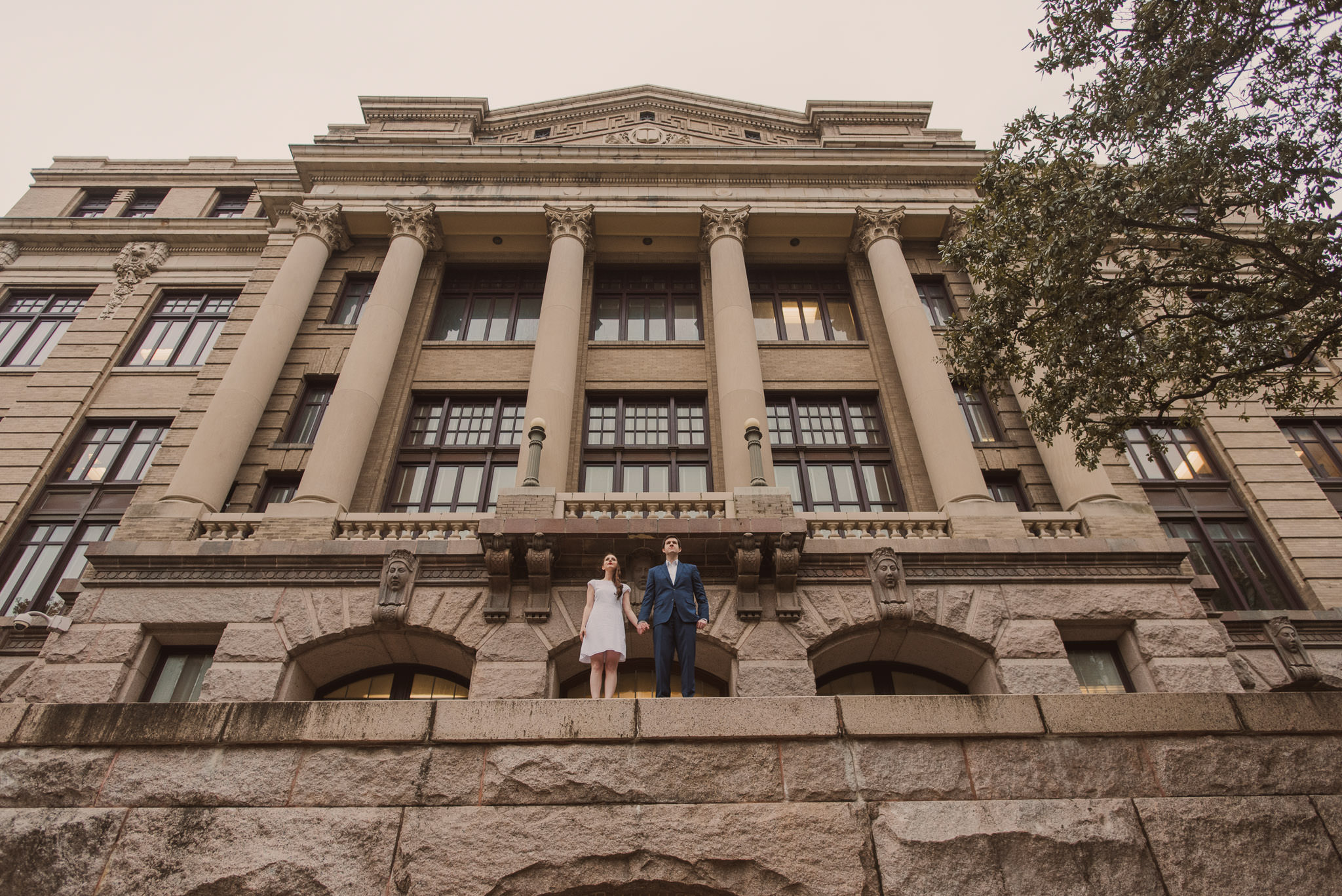 1910-historic-courthouse-houston-engagement-photographer
