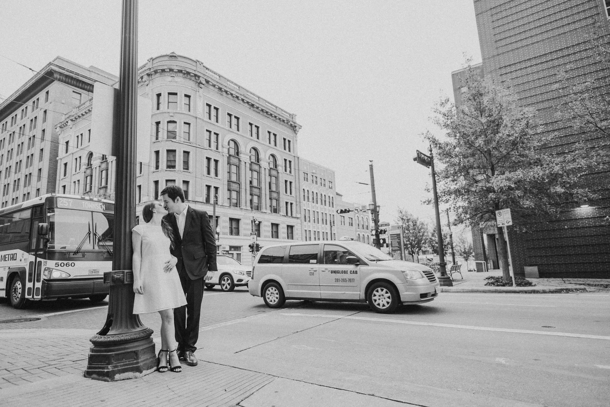 houston-urban-city-downtown-engagement-photographer-main-street