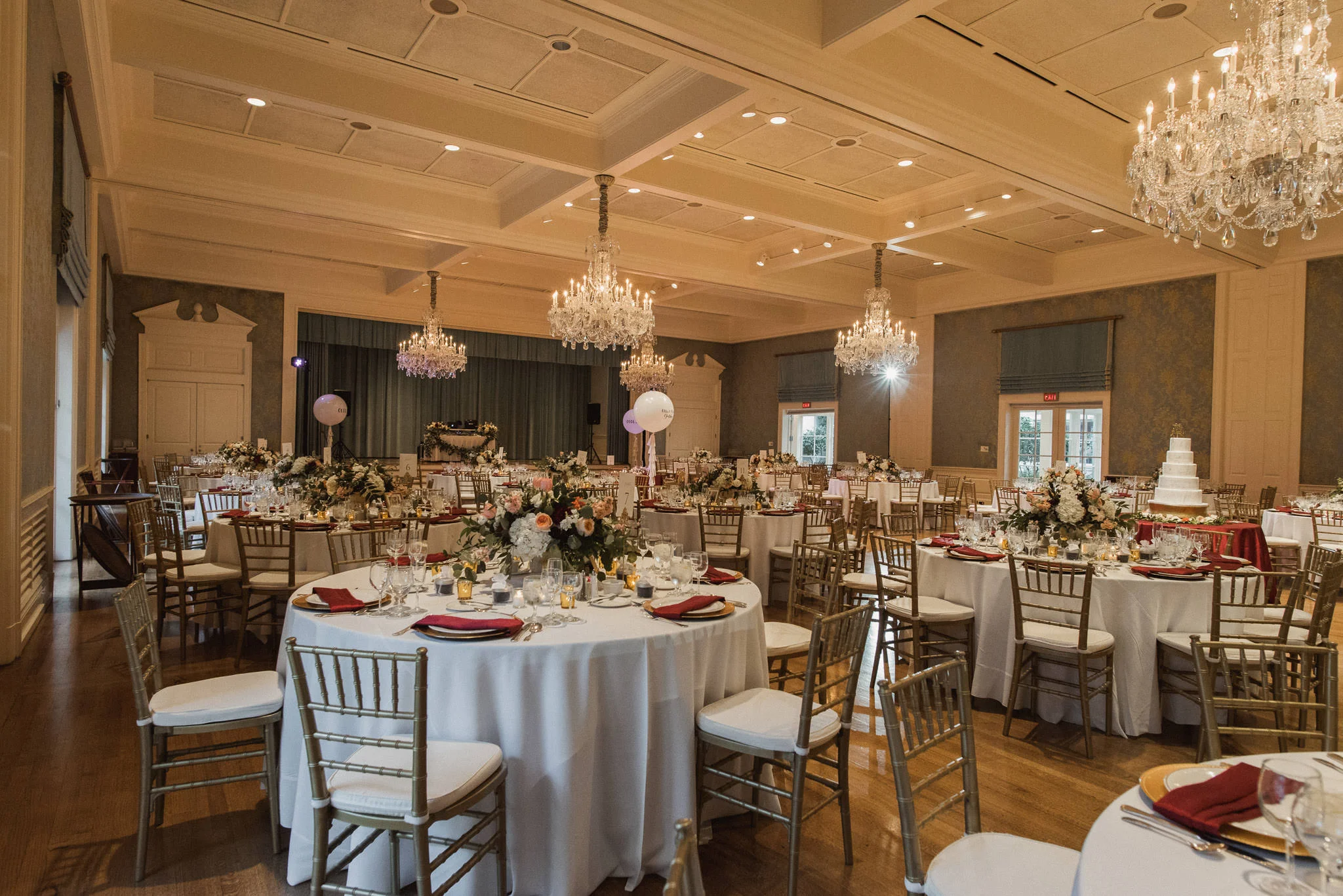houston-wedding-venue-junior-league-luxury-bride-photographer