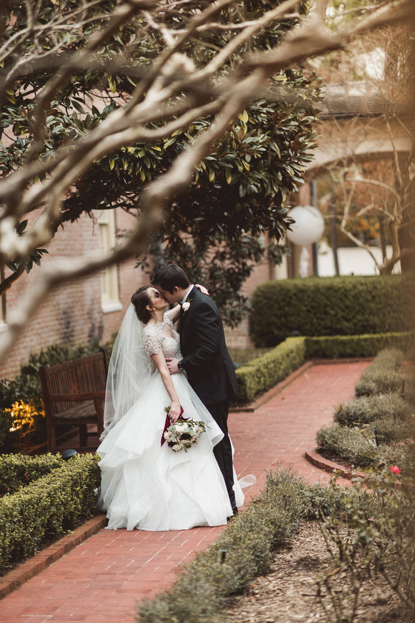 houston-wedding-venue-junior-league-luxury-bride-photographer-events