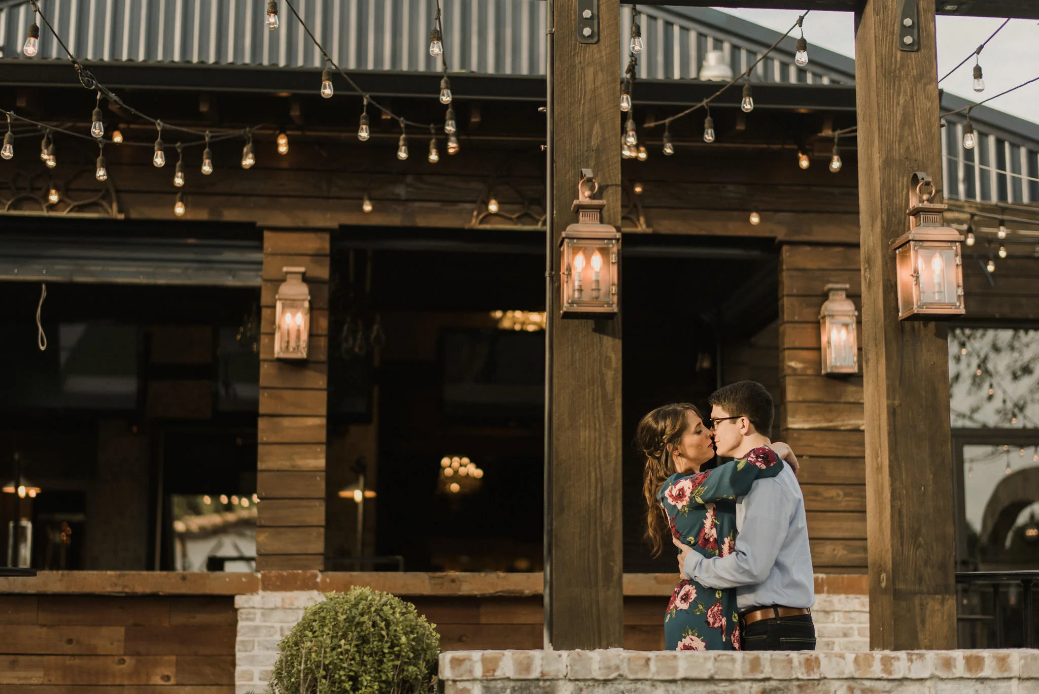 hughes-manor-engagement-houston-venue-photographer