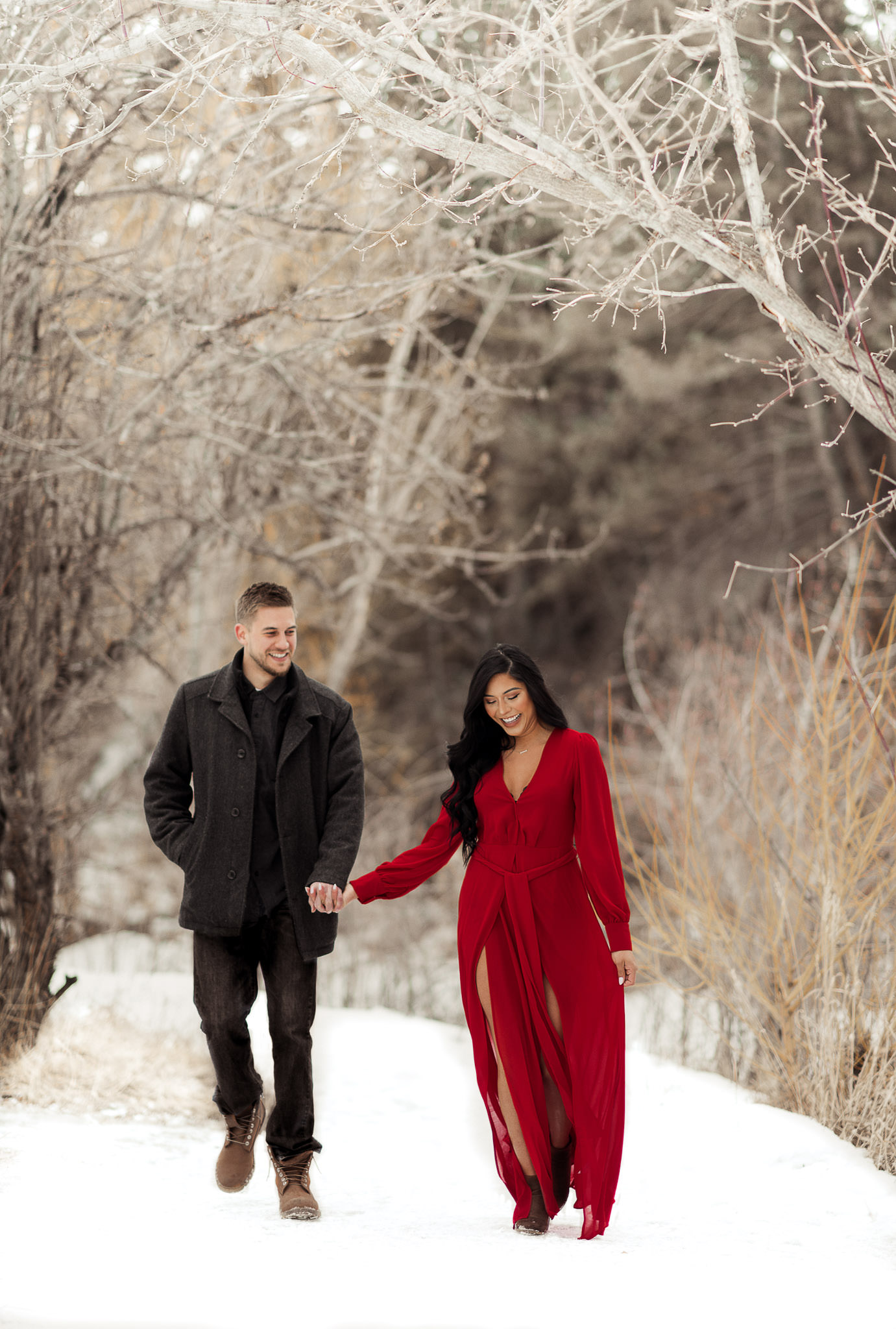 colorado-adventure-winter-snow-couples-engagement-photographer-red-dress