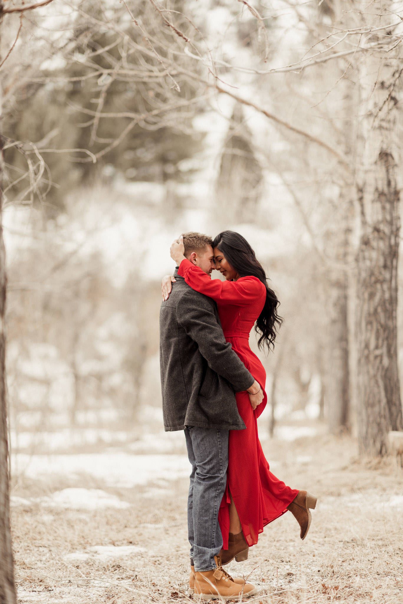 colorado-adventure-winter-snow-couples-engagement-photographer-red-dress