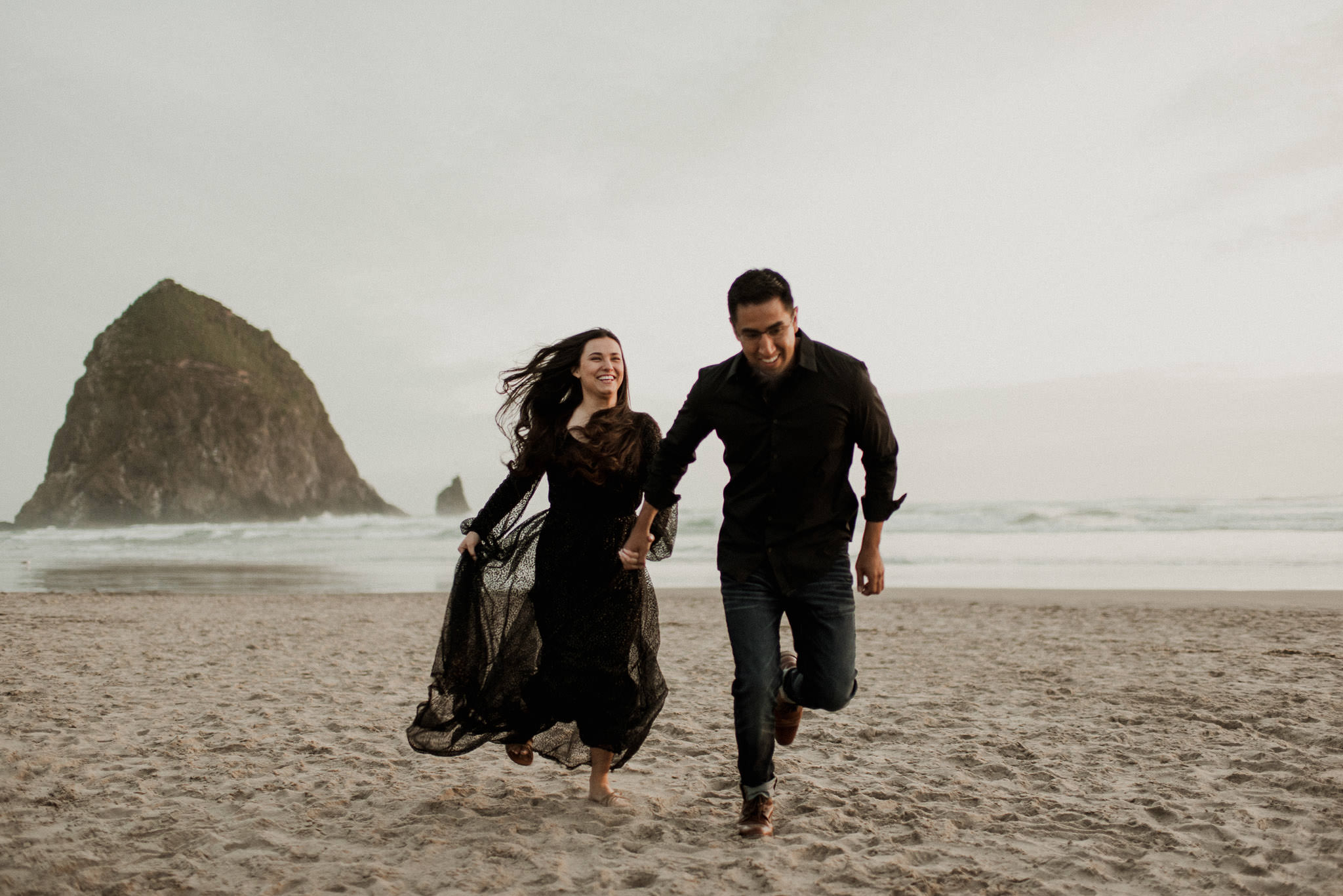 oregon-cannon-beach-ecola-state-park-adventure-destination-engagement-houston-photographer-haystack-rock