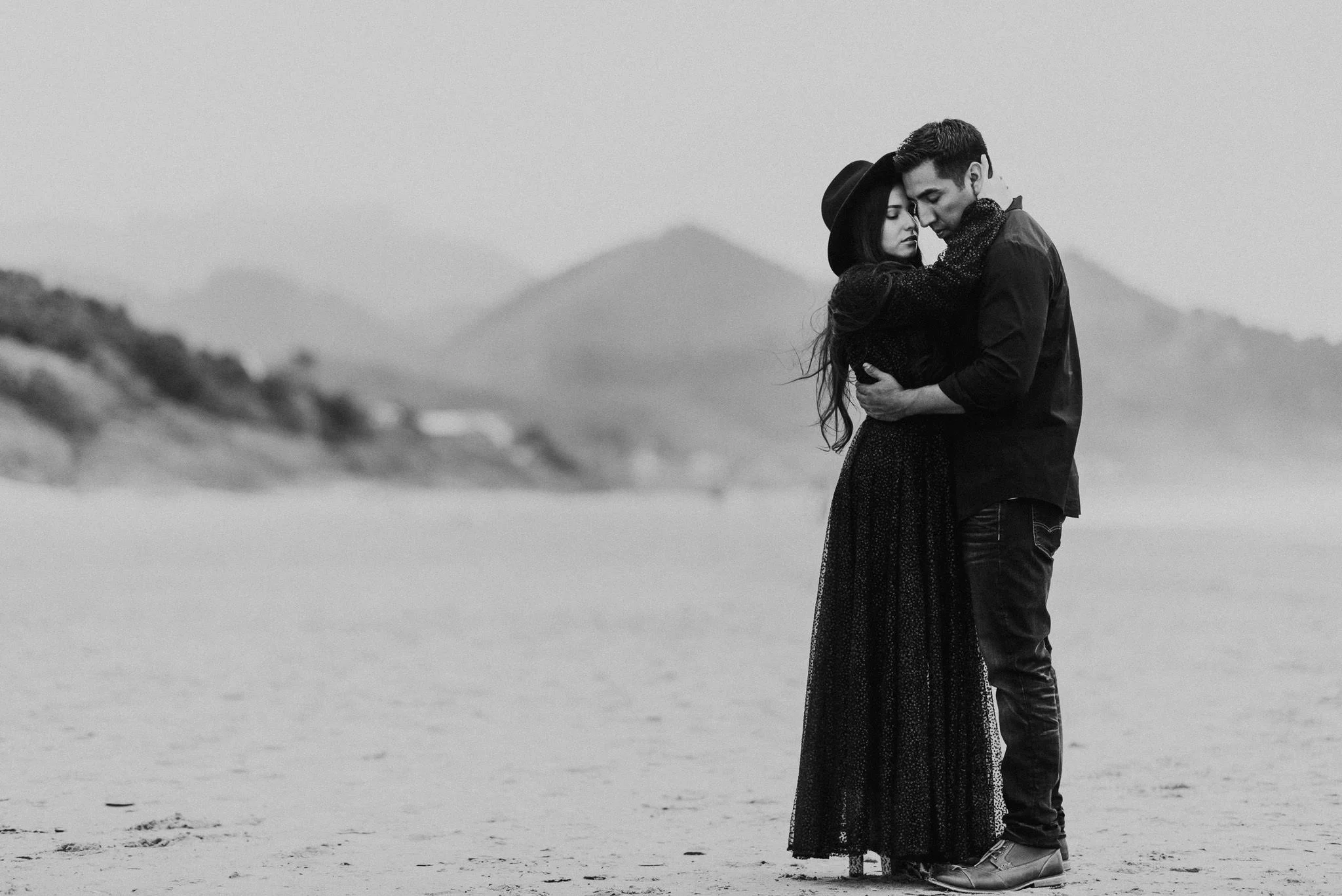oregon-cannon-beach-ecola-state-park-adventure-destination-engagement-houston-photographer