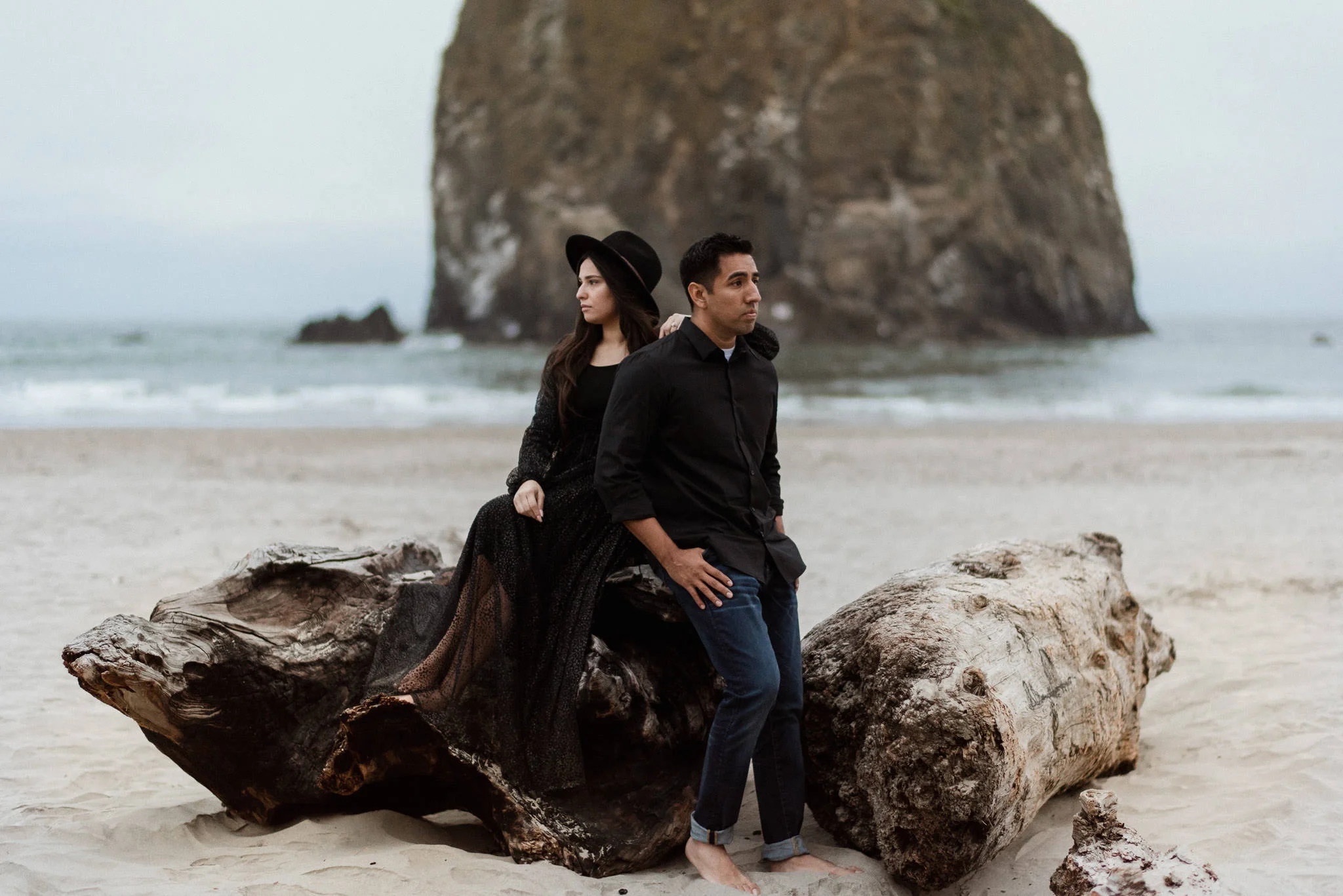 oregon-cannon-beach-ecola-state-park-adventure-destination-engagement-houston-photographer