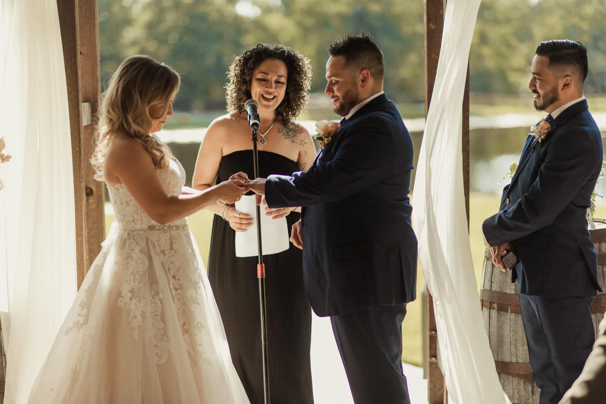 stephanie-gabe-peach-creek-ranch-wedding-college-station-houston-photographer-63.jpg