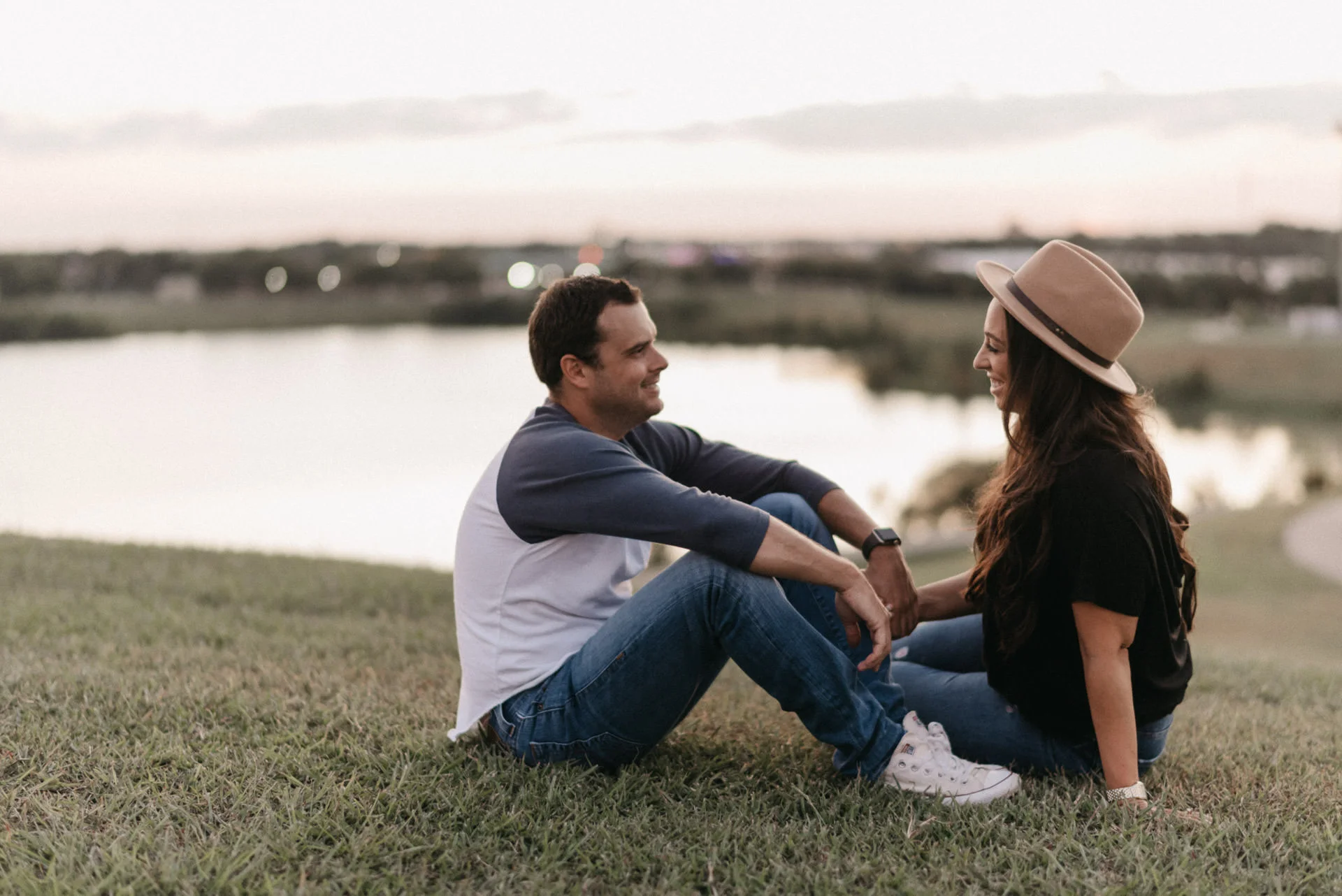 brays-bayou-houston-katy-engagement-photographer-golden-hour