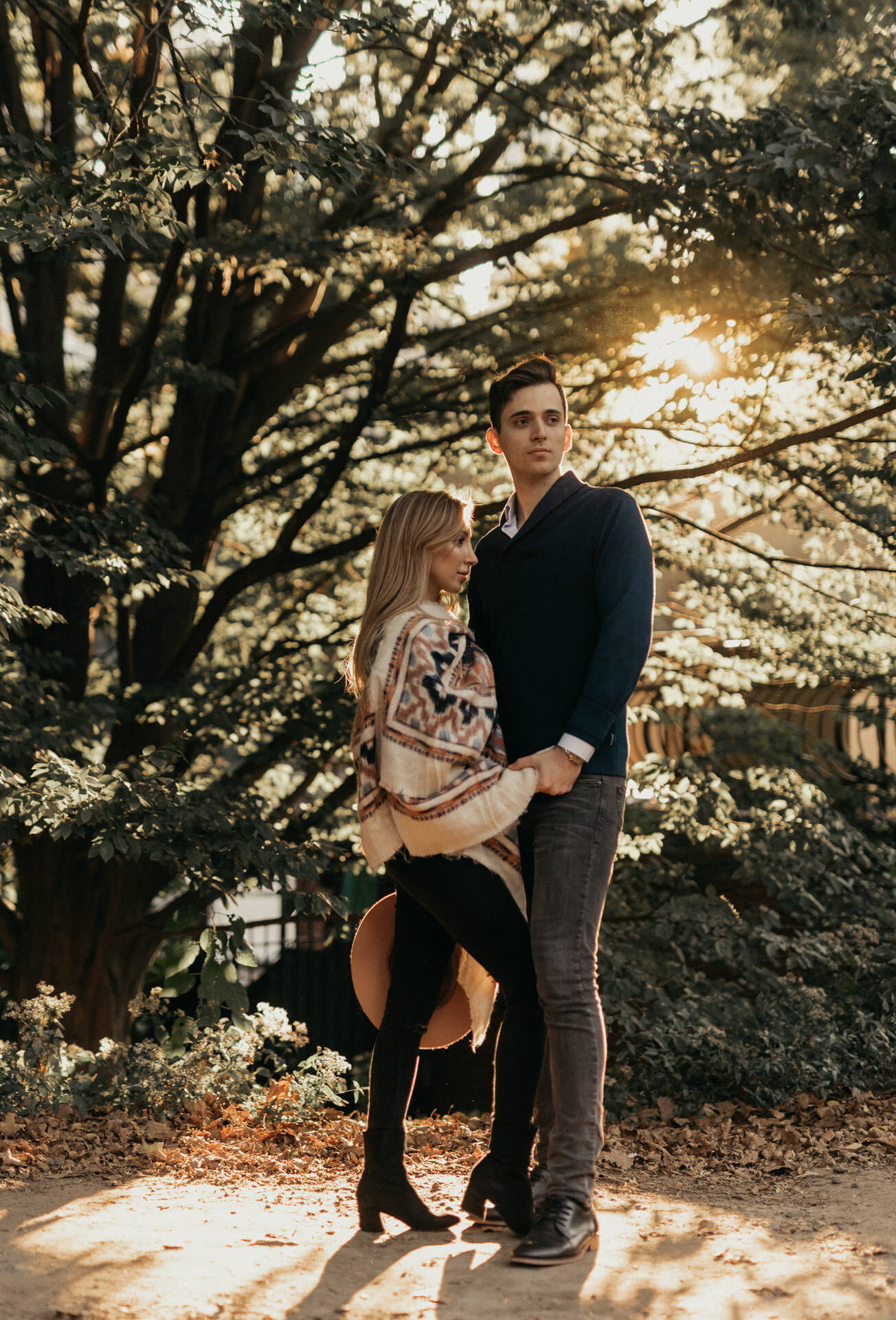 fall-october-new-york-central-park-couples-engagement-session-photographer-houston