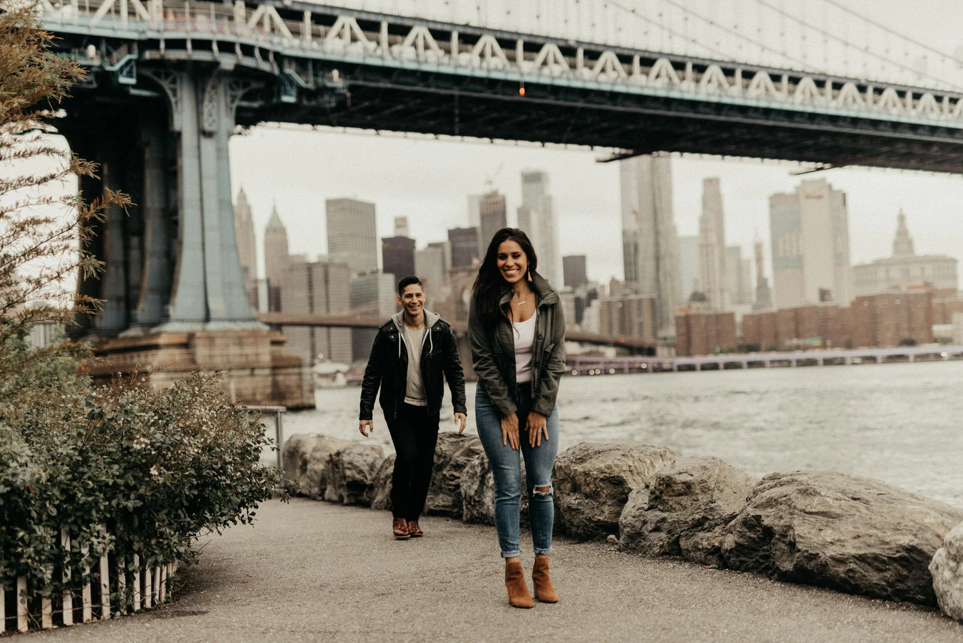 new-york-brooklyn-dumbo-couples-engagement-session-photographer