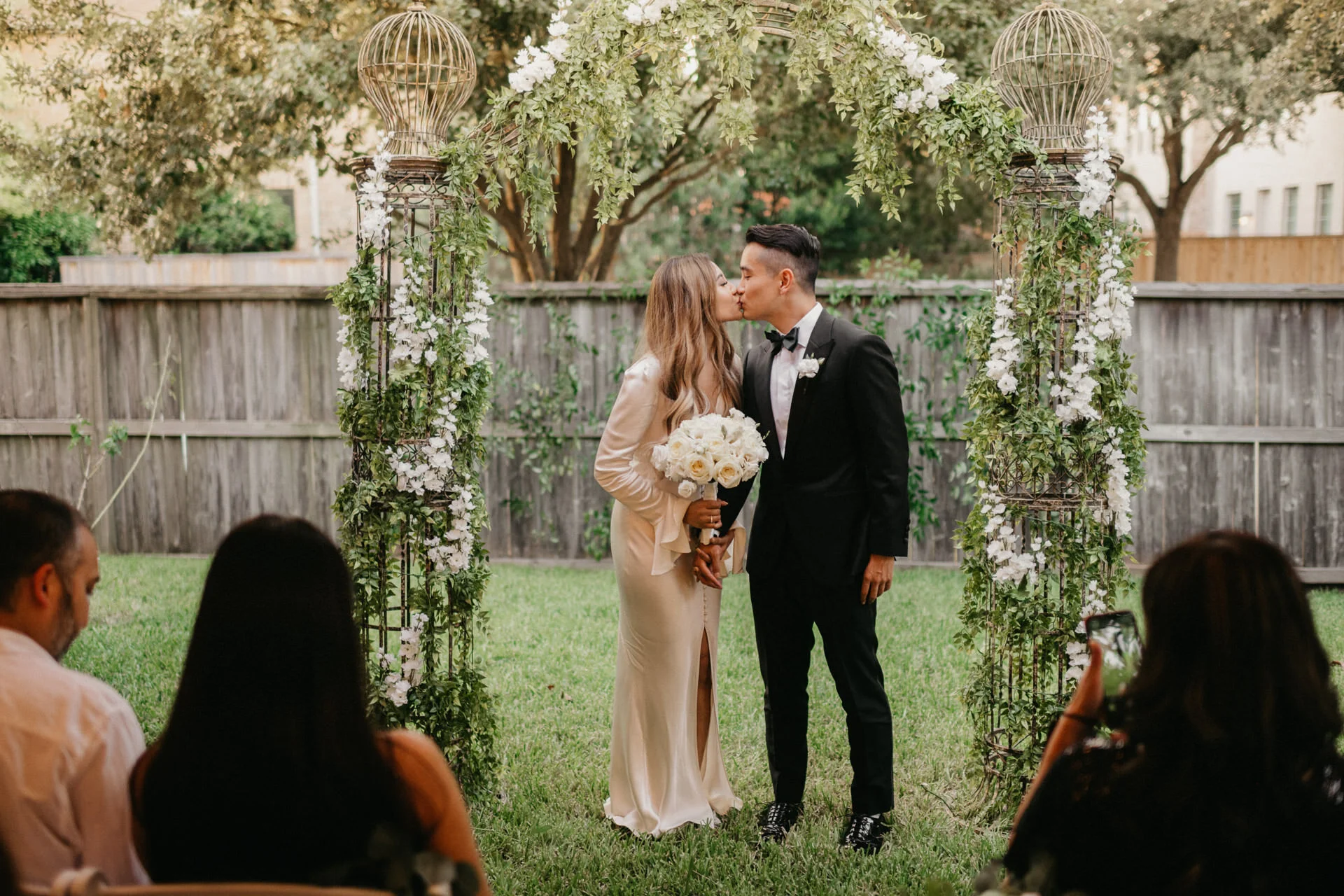 may-alex-intimate-houston-micro-wedding-sm-20.jpg