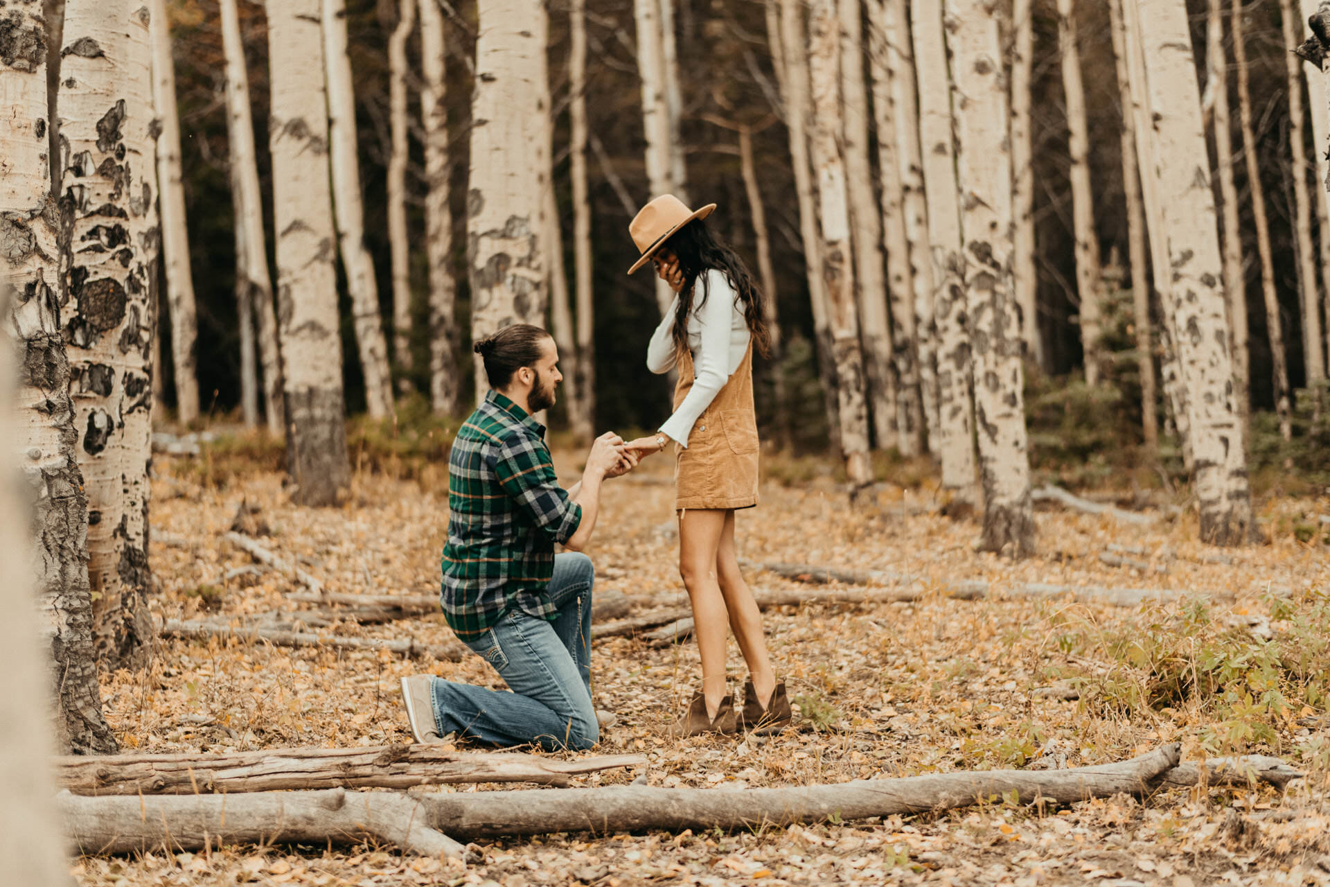 Evergreen-colorado-fall-aspen-woodsy-squaw-mountain-proposal-engagement-photography