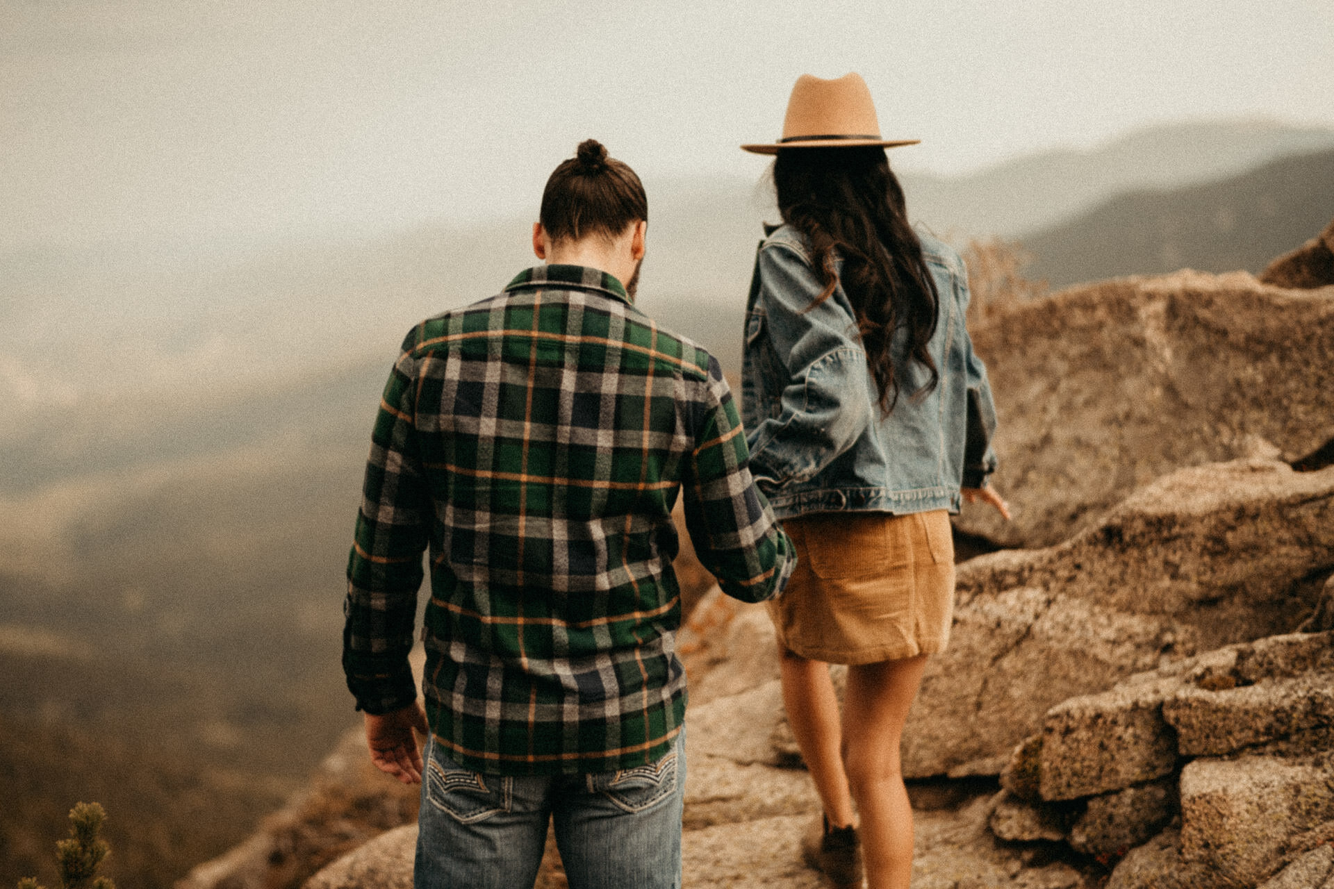 Evergreen-colorado-fall-aspen-woodsy-squaw-mountain-proposal-engagement-photography