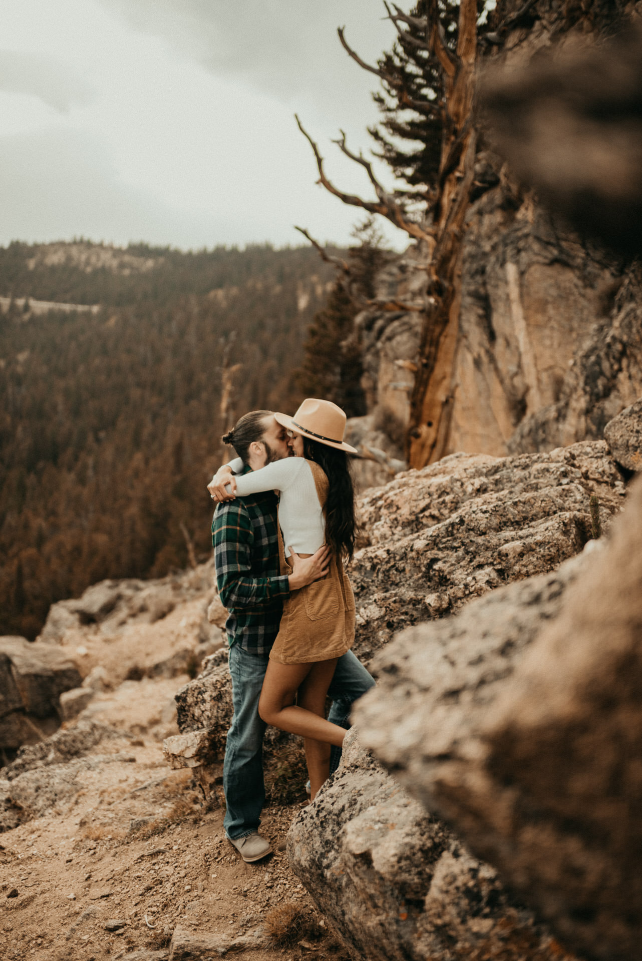 chloe-seth-rocky-mountain-colorado-proposal-engagement-sm-27.jpg