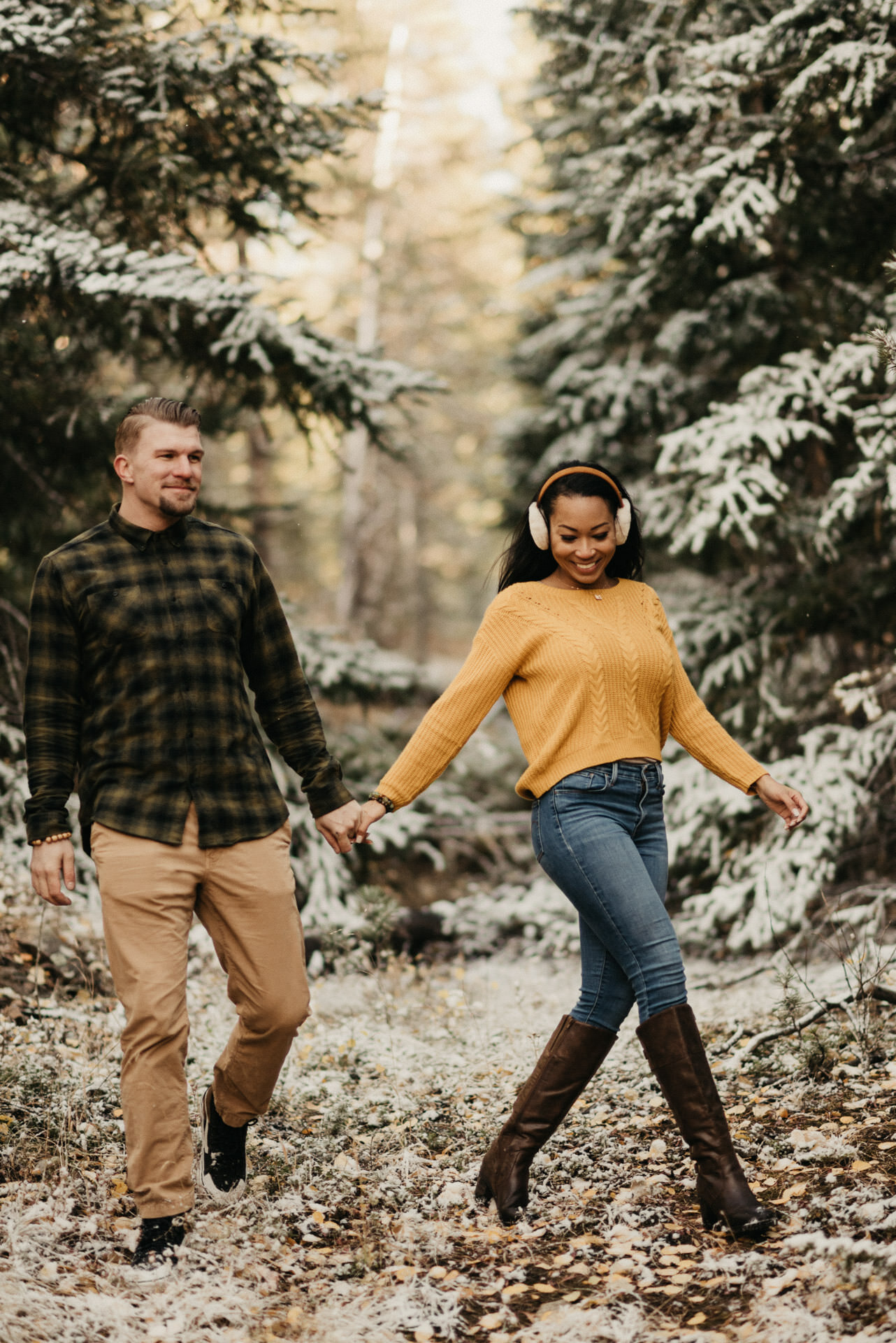 kelsey-rob-snowy-fall-leaves-evergreen-colorado-engagement-session-20.jpg