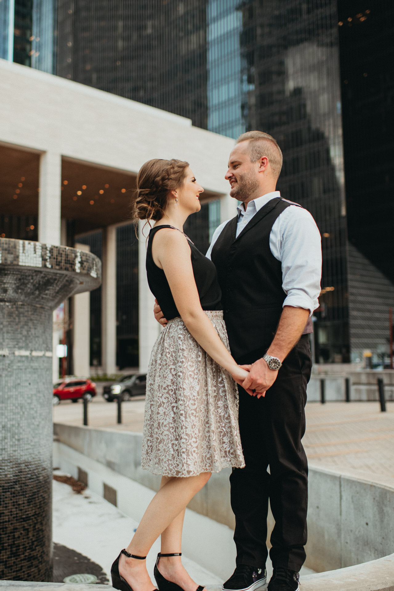 houston-theater-district-engagement-session-photographer