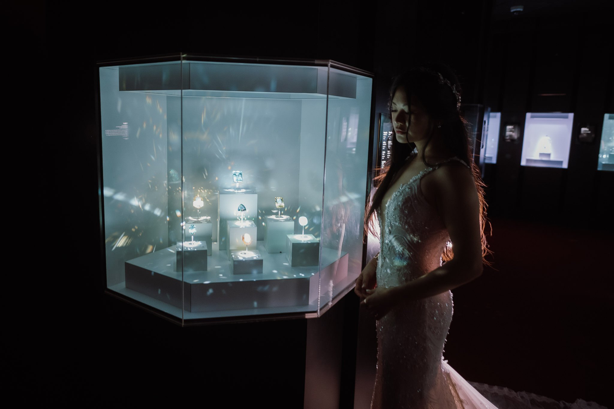 tiffany-bridal-houston-museum-natural-science-sm-33.jpg