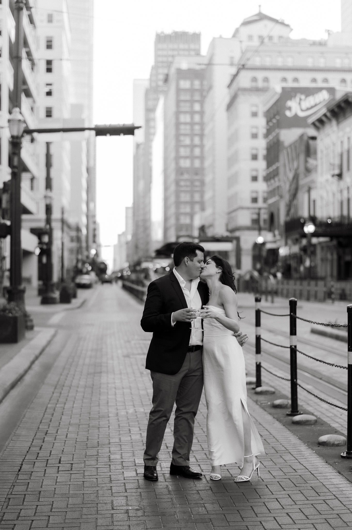 lauren-brian-classy-modern-moody-houston-engagement-session-sm-244.jpg