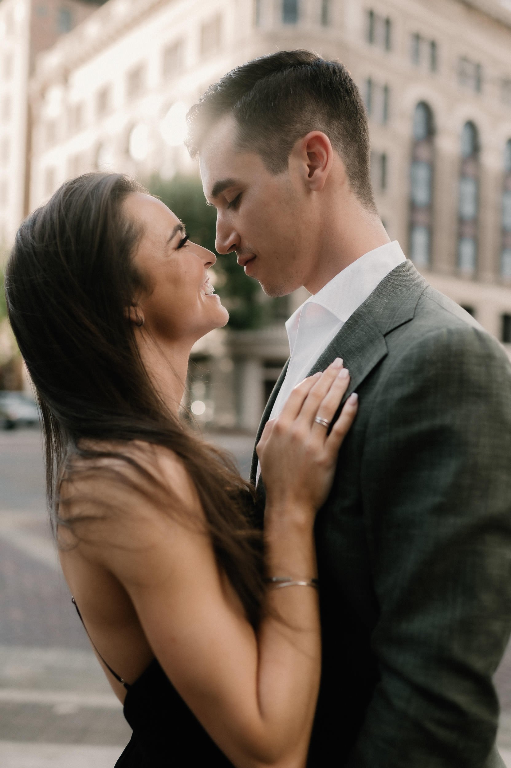 natalie-devyn-classy-modern-downtown-houston-rooftop-engagement-session-sm-10.jpg