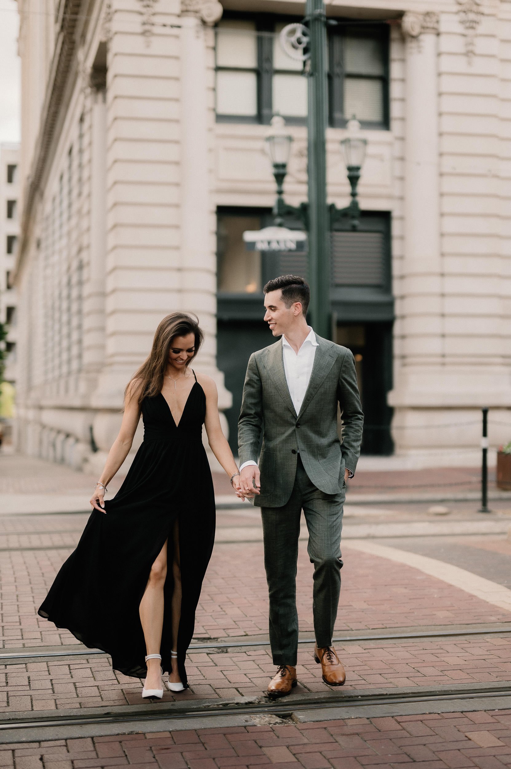 natalie-devyn-classy-modern-downtown-houston-rooftop-engagement-session-sm-16.jpg