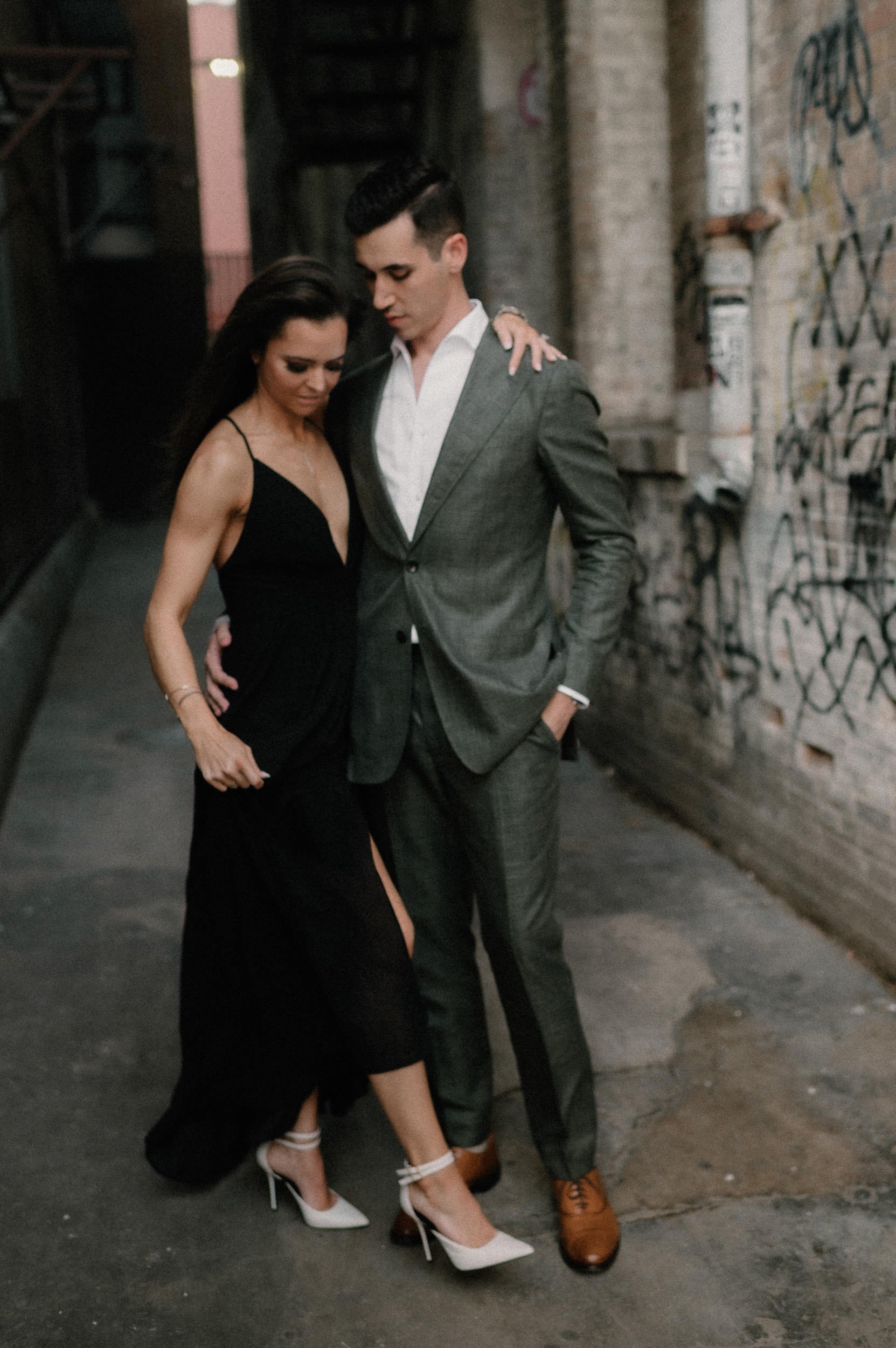 natalie-devyn-classy-modern-downtown-houston-rooftop-engagement-session-sm-46.jpg