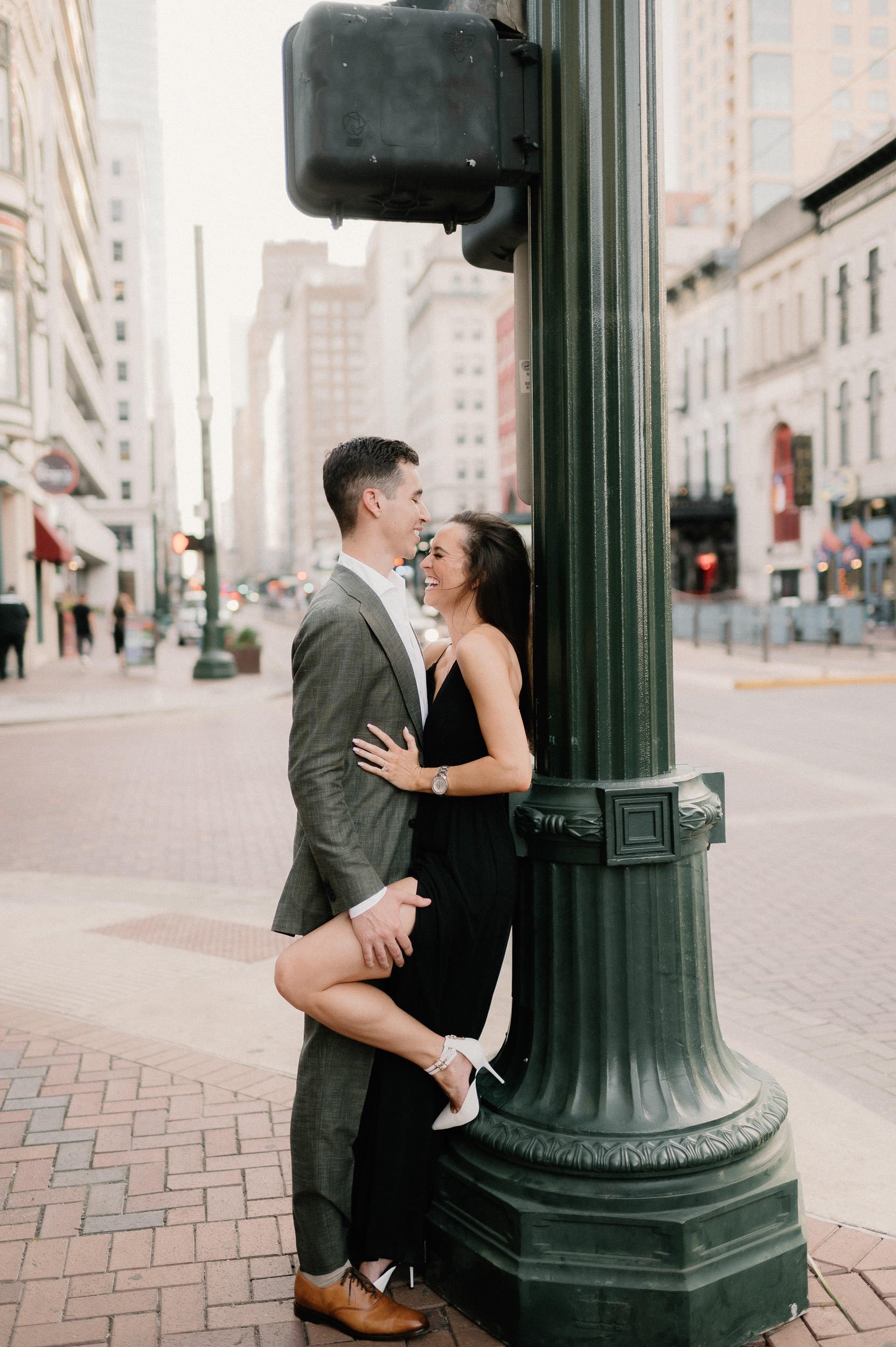 natalie-devyn-classy-modern-downtown-houston-rooftop-engagement-session-sm-90.jpg