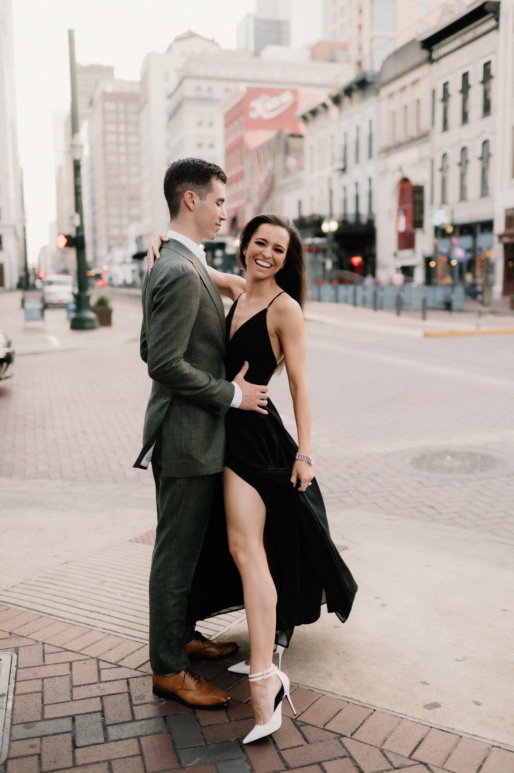 natalie-devyn-classy-modern-downtown-houston-rooftop-engagement-session-sm-105.jpg