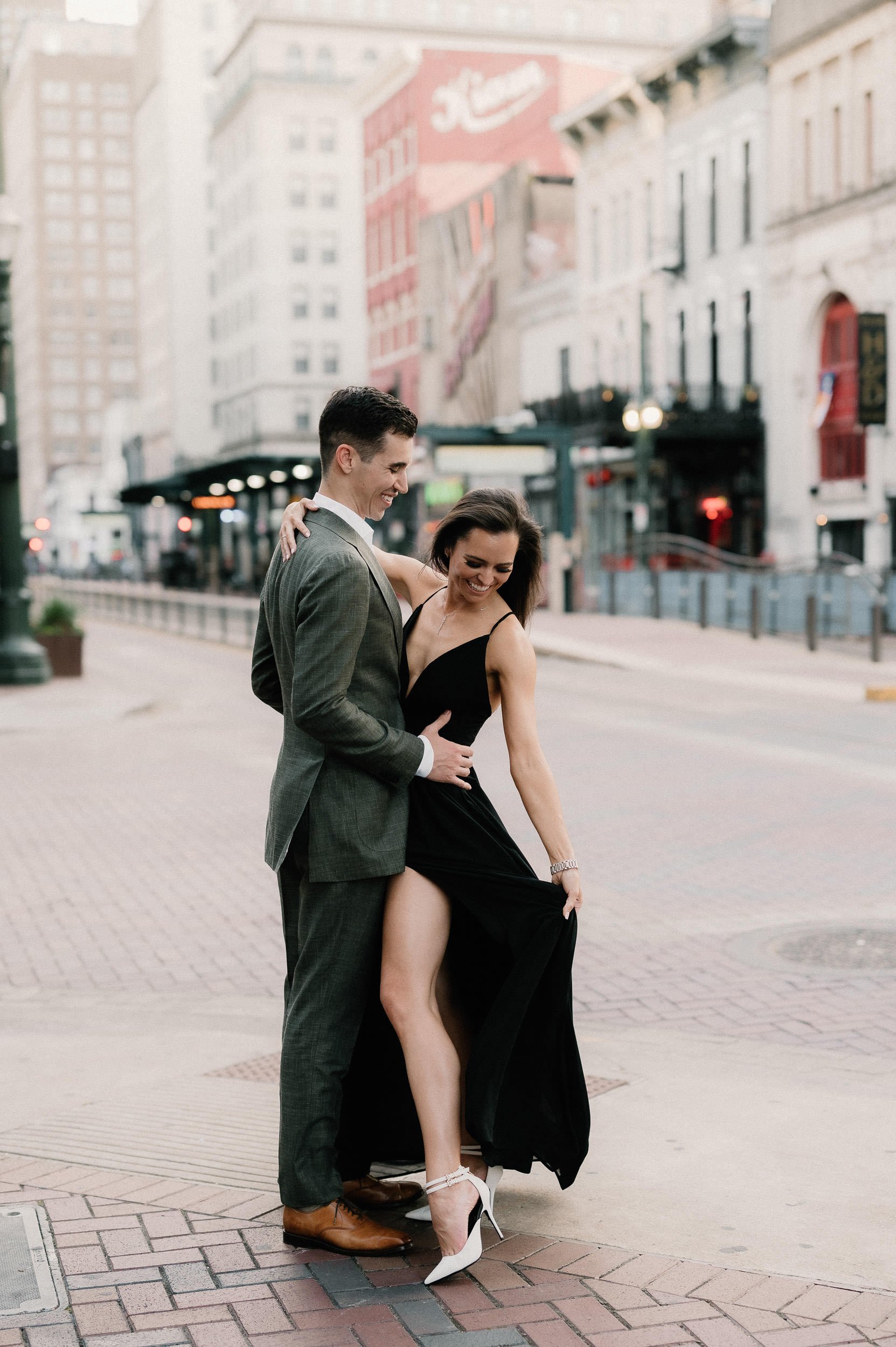 natalie-devyn-classy-modern-downtown-houston-rooftop-engagement-session-sm-107.jpg