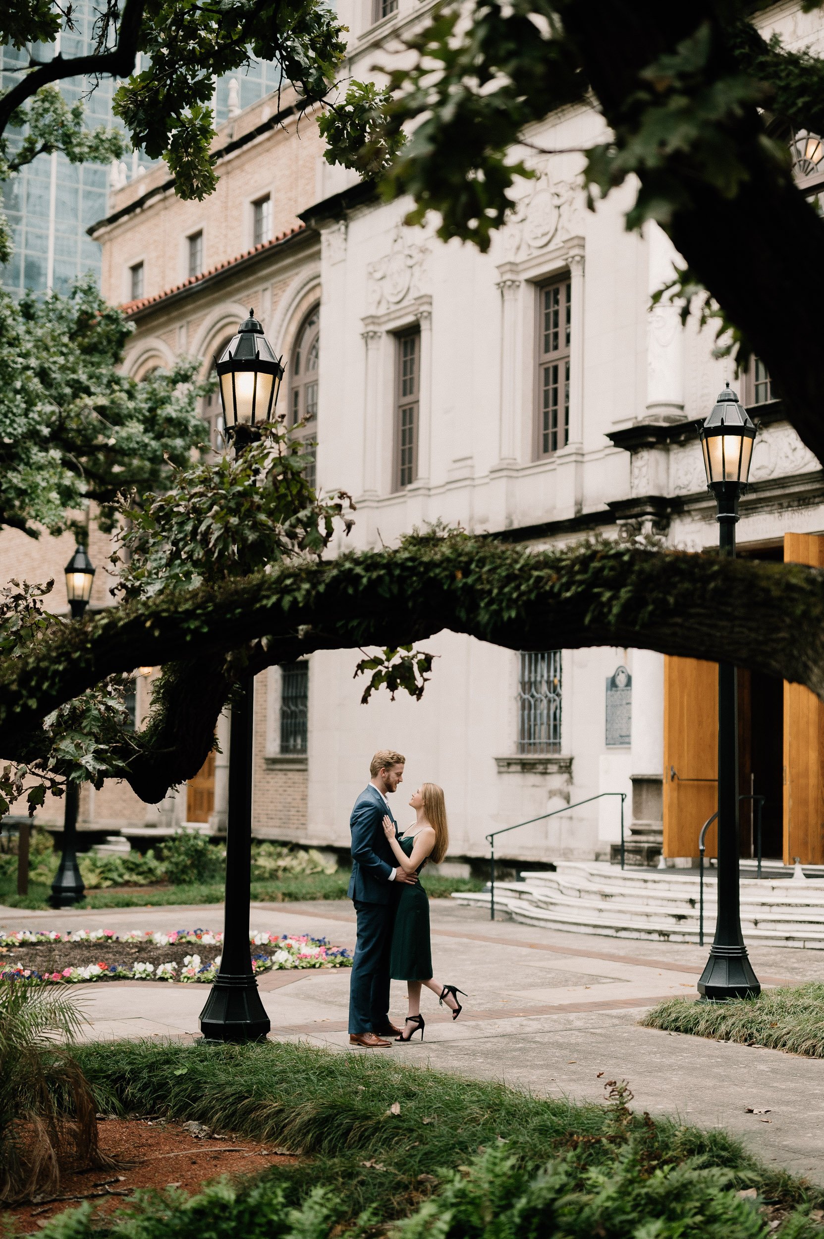 kelly-andrew-classy-houston-engagement-session-sm-34.jpg