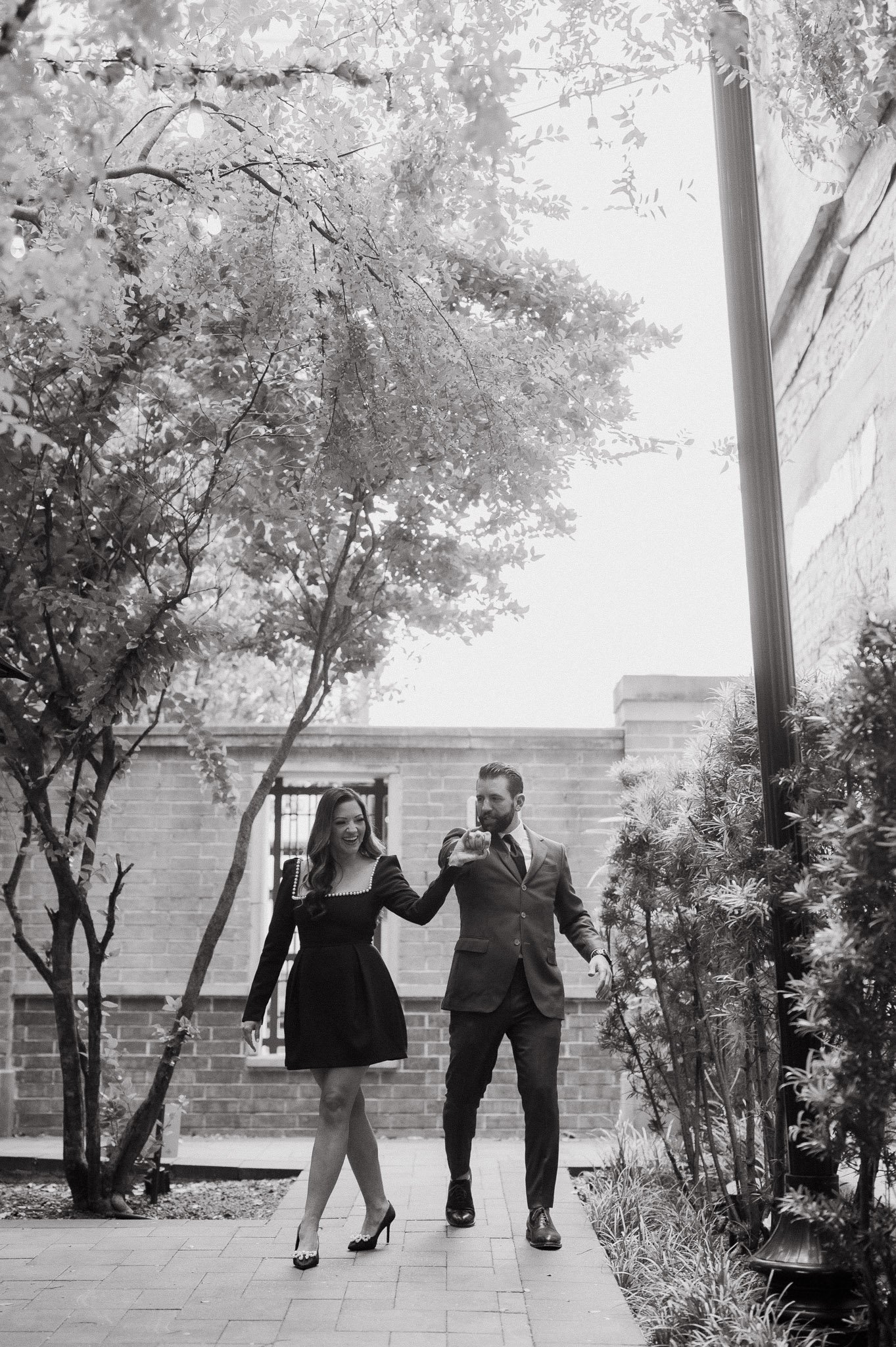 amberly-brice-downtown-houston-engagement-session-sm-11.jpg