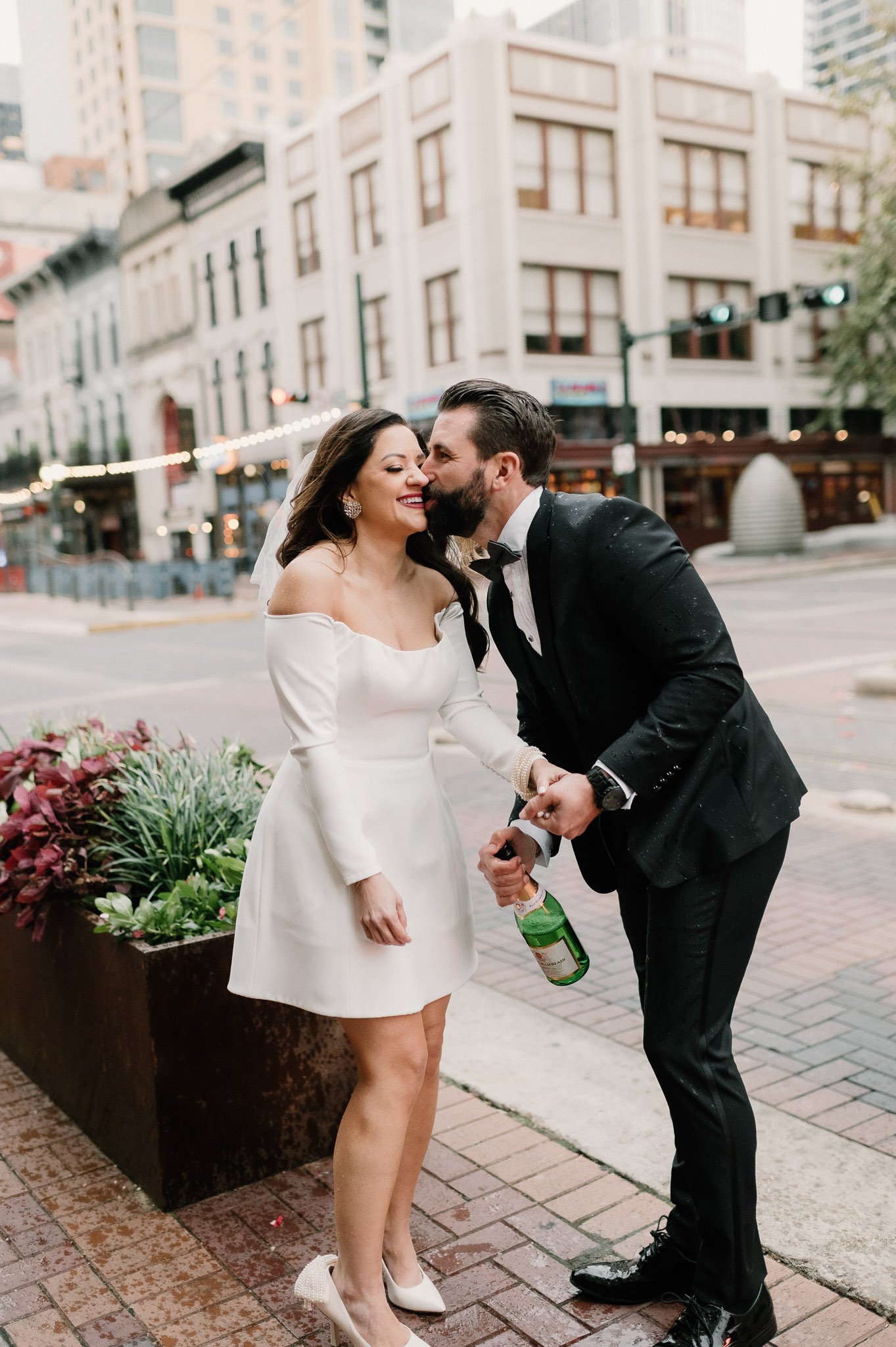 amberly-brice-downtown-houston-engagement-session-sm-104.jpg