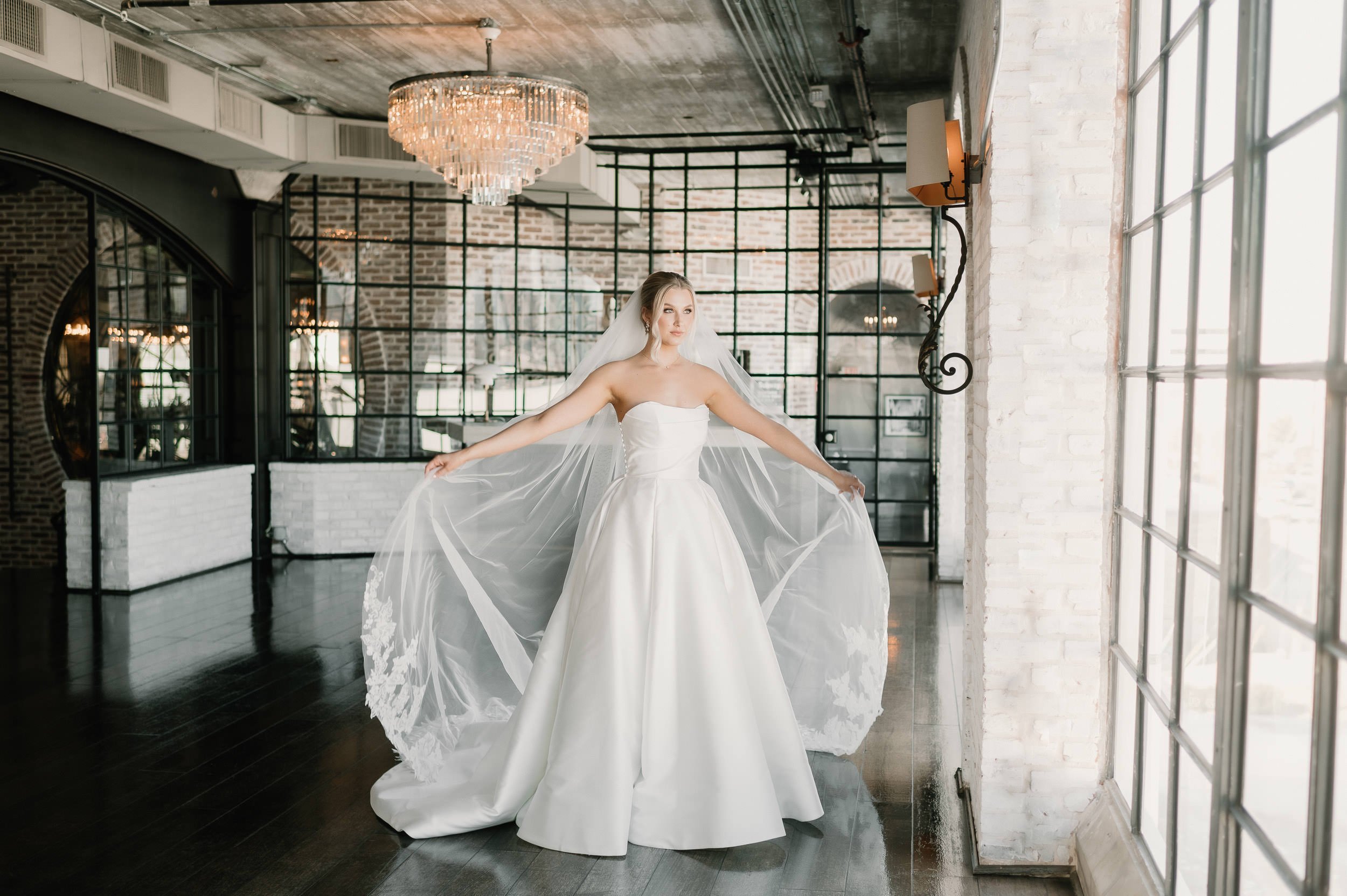 Modern Luxury Astorian Bridal Session