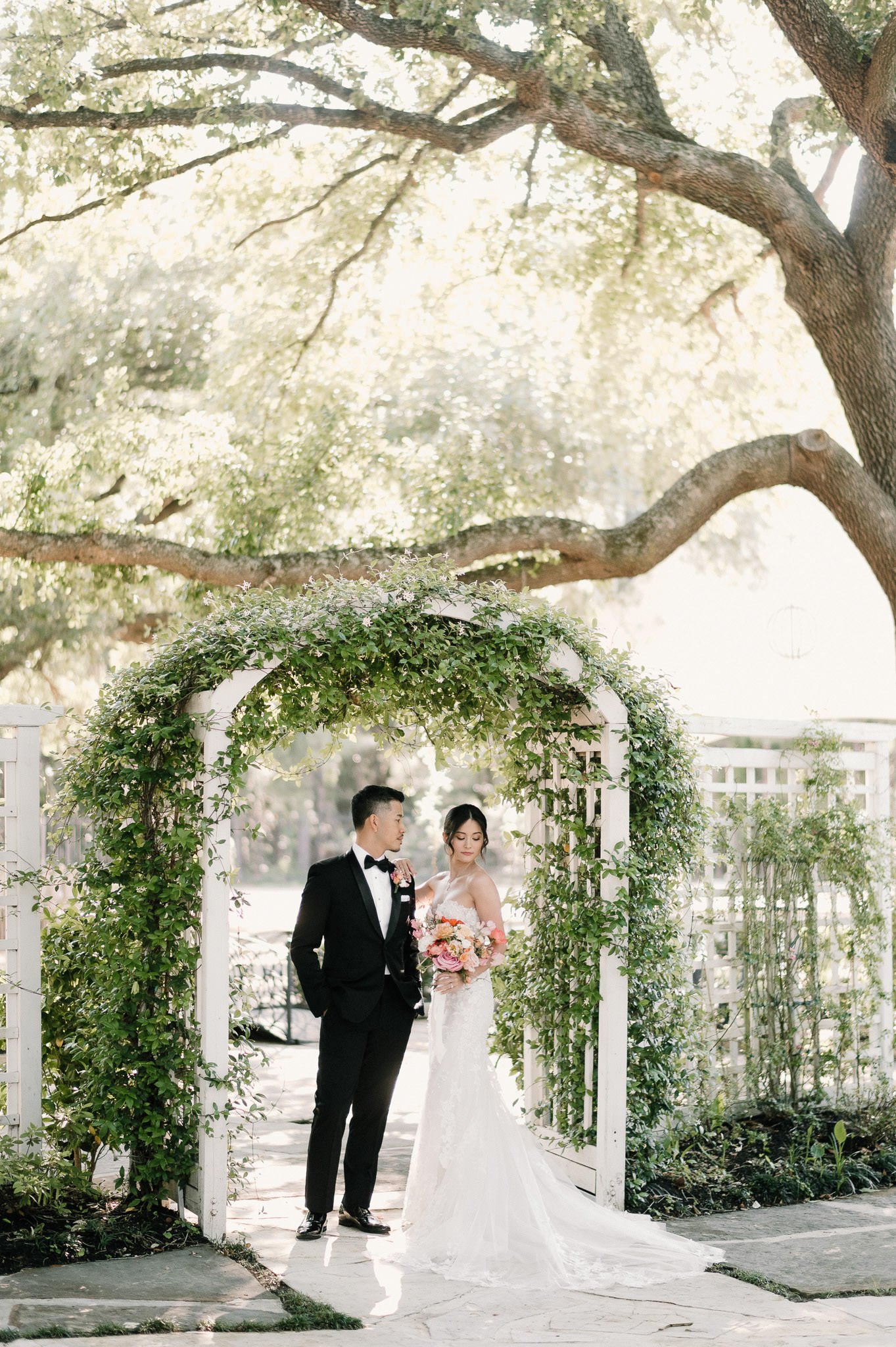 peach-orchard-wedding-style-session-modern-classy-photography-sm-9.jpg