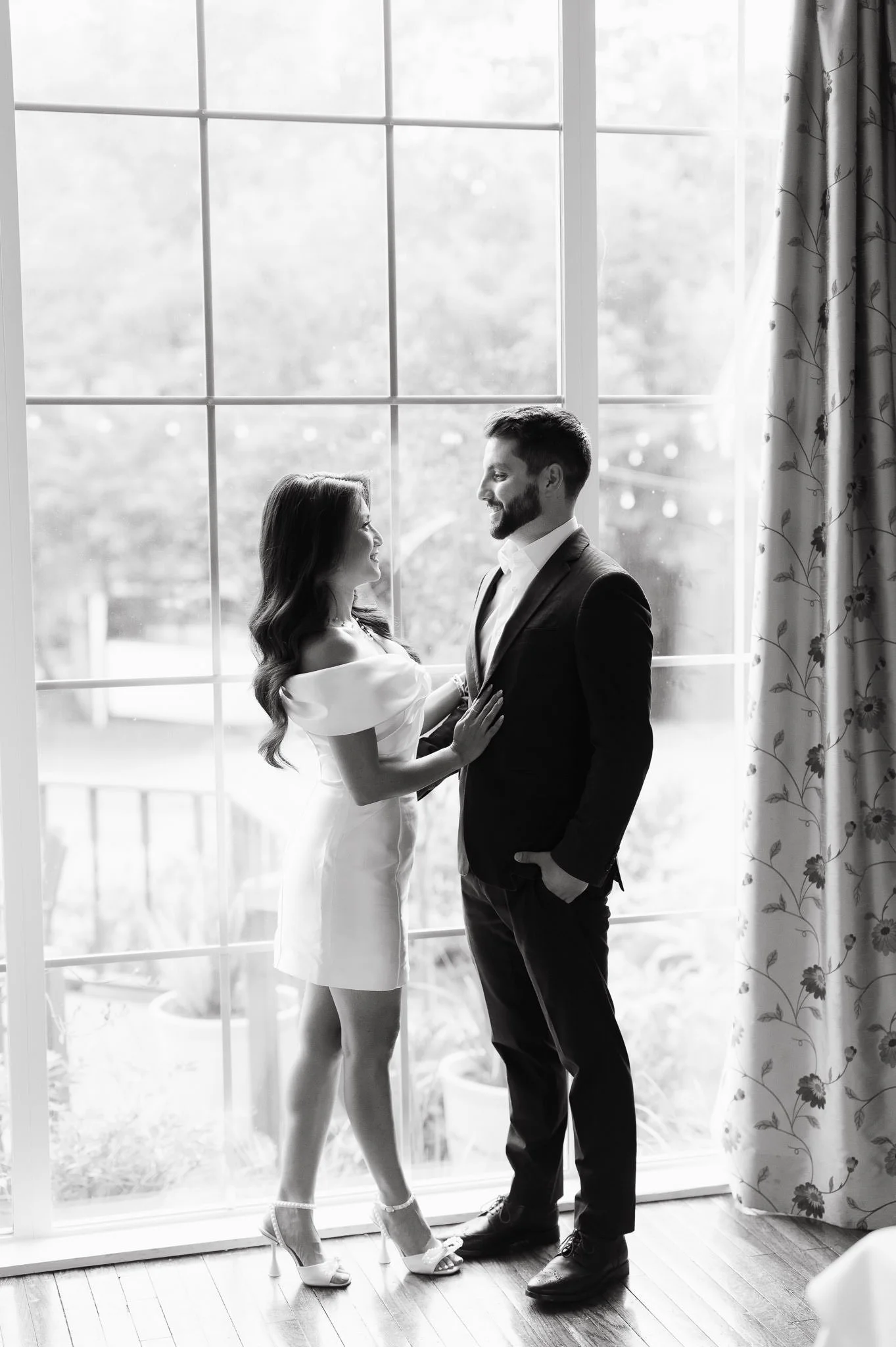 nirja-sam-houston-classy-engagement-session-houstonian-hotel-sm-2.jpg