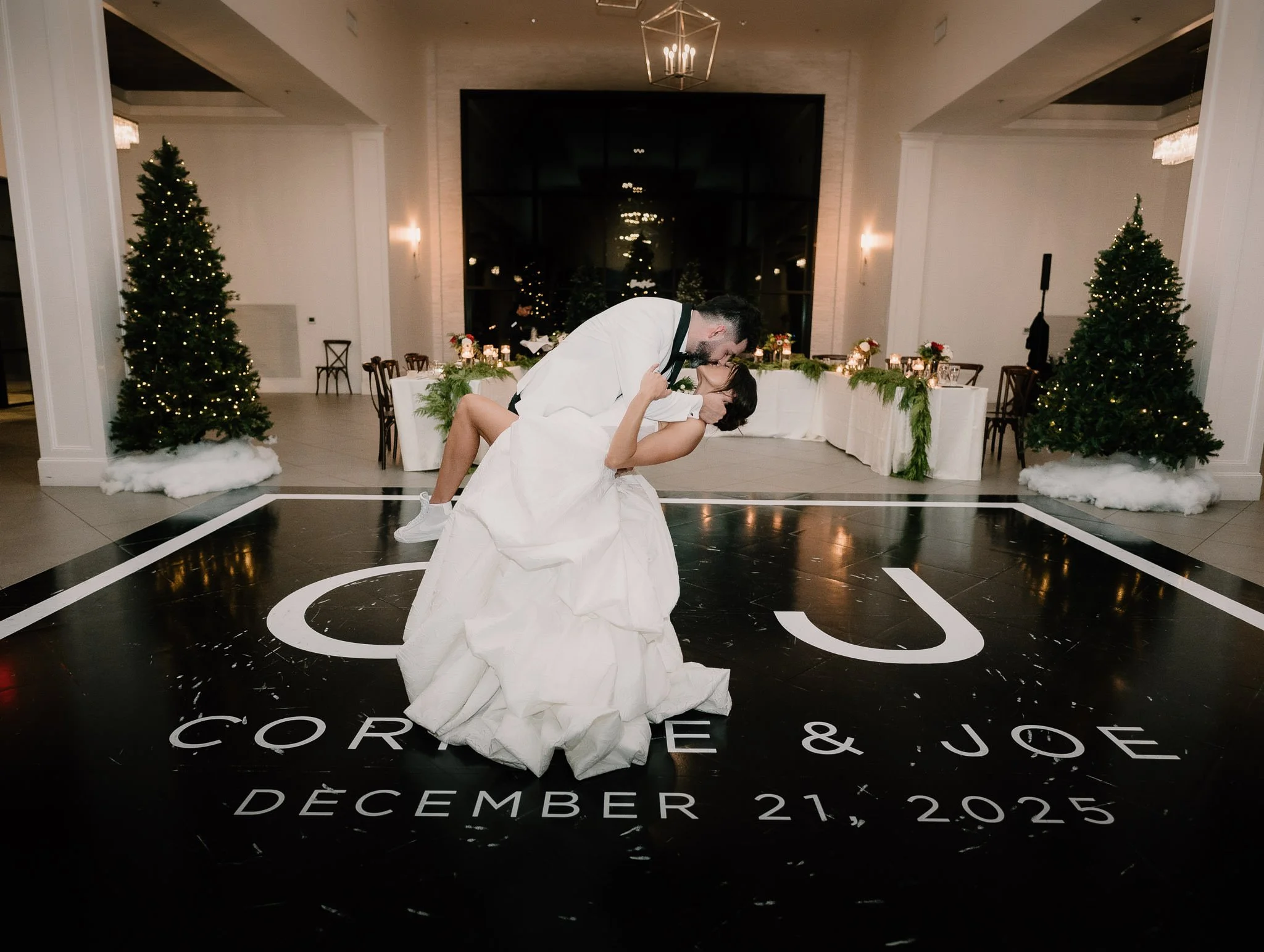 corrine-joe-luminaire-wedding-sm-47.jpg