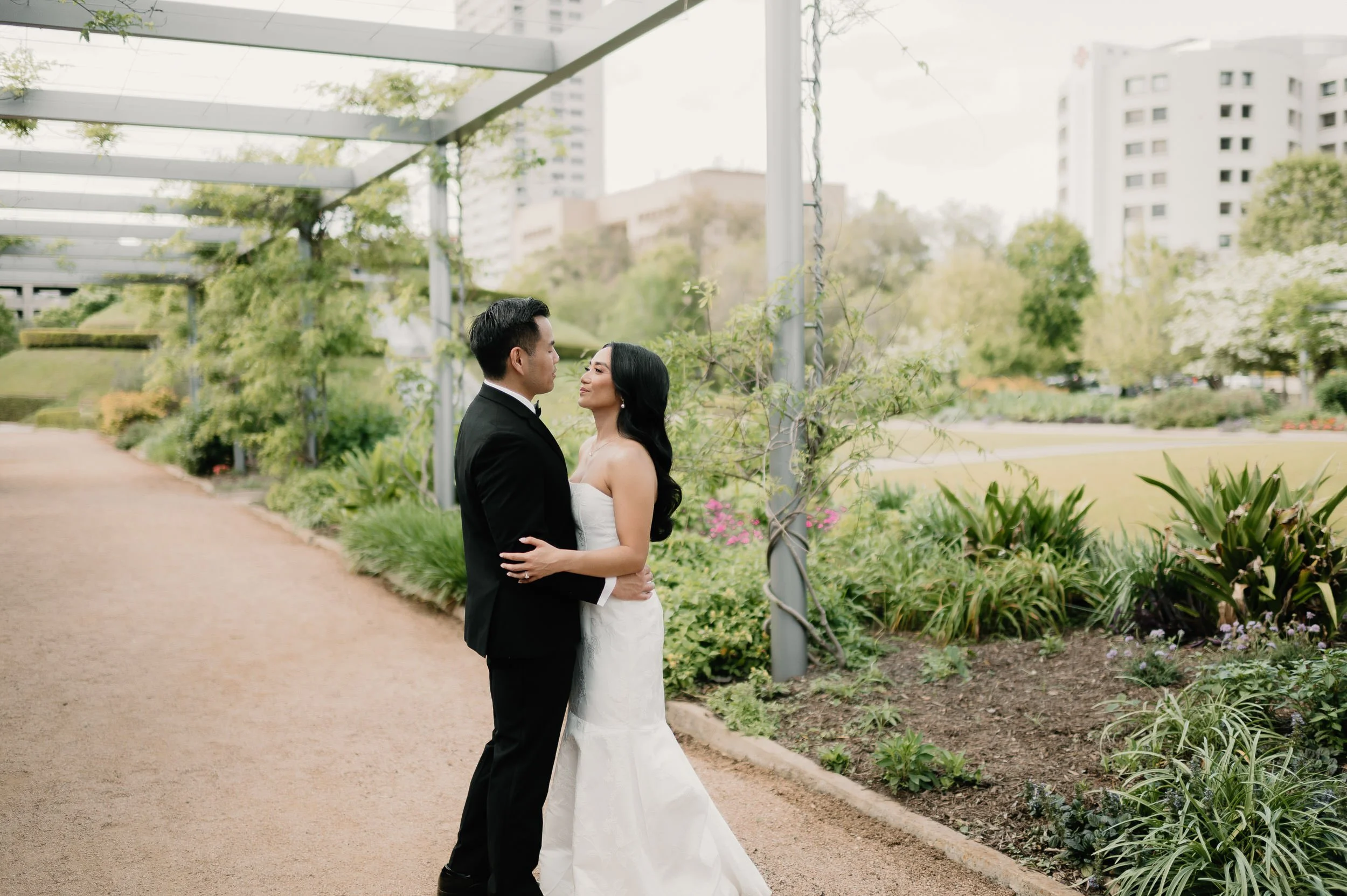 katie-martin-elopement-museum-district-houston-sm-24.jpg