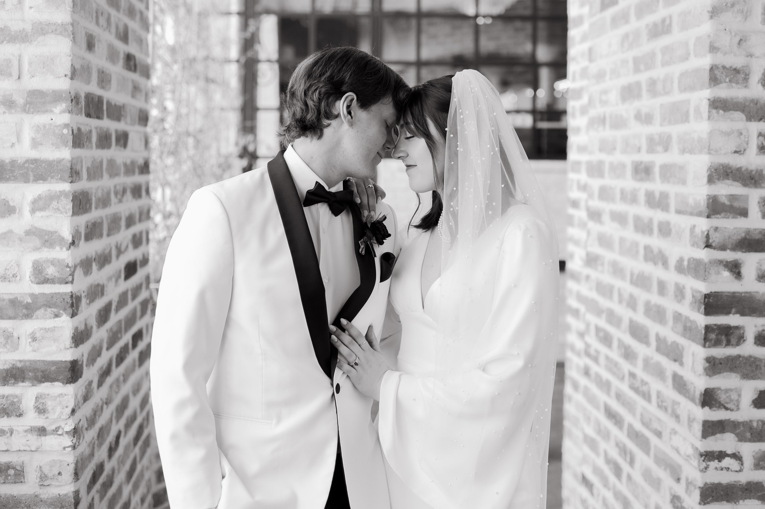 jill-jordan-houston-astorian-wedding-sm-17.jpg