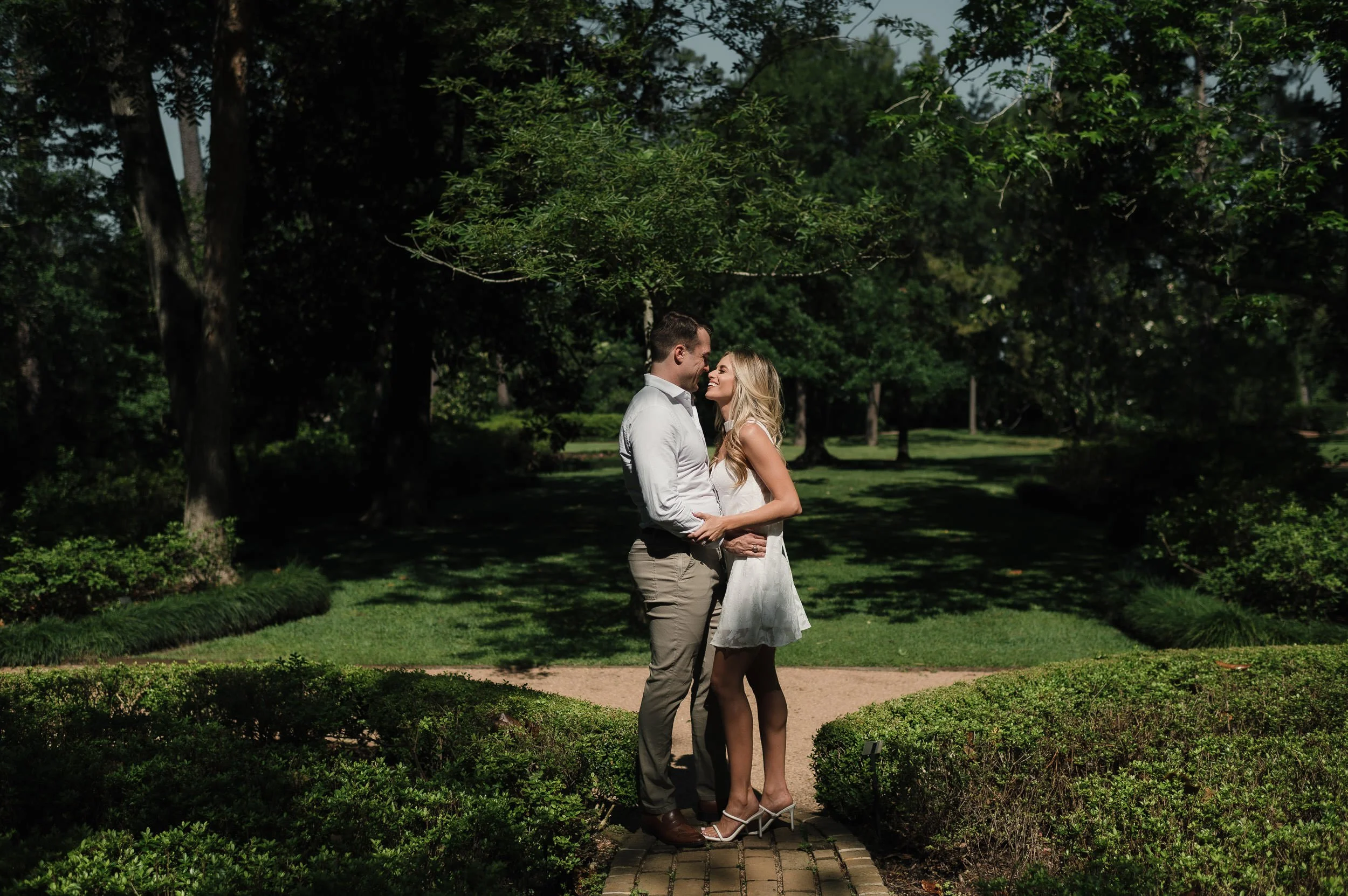 nikki-harrison-houston-modern-classy-luxury-engagement-sm-8.jpg