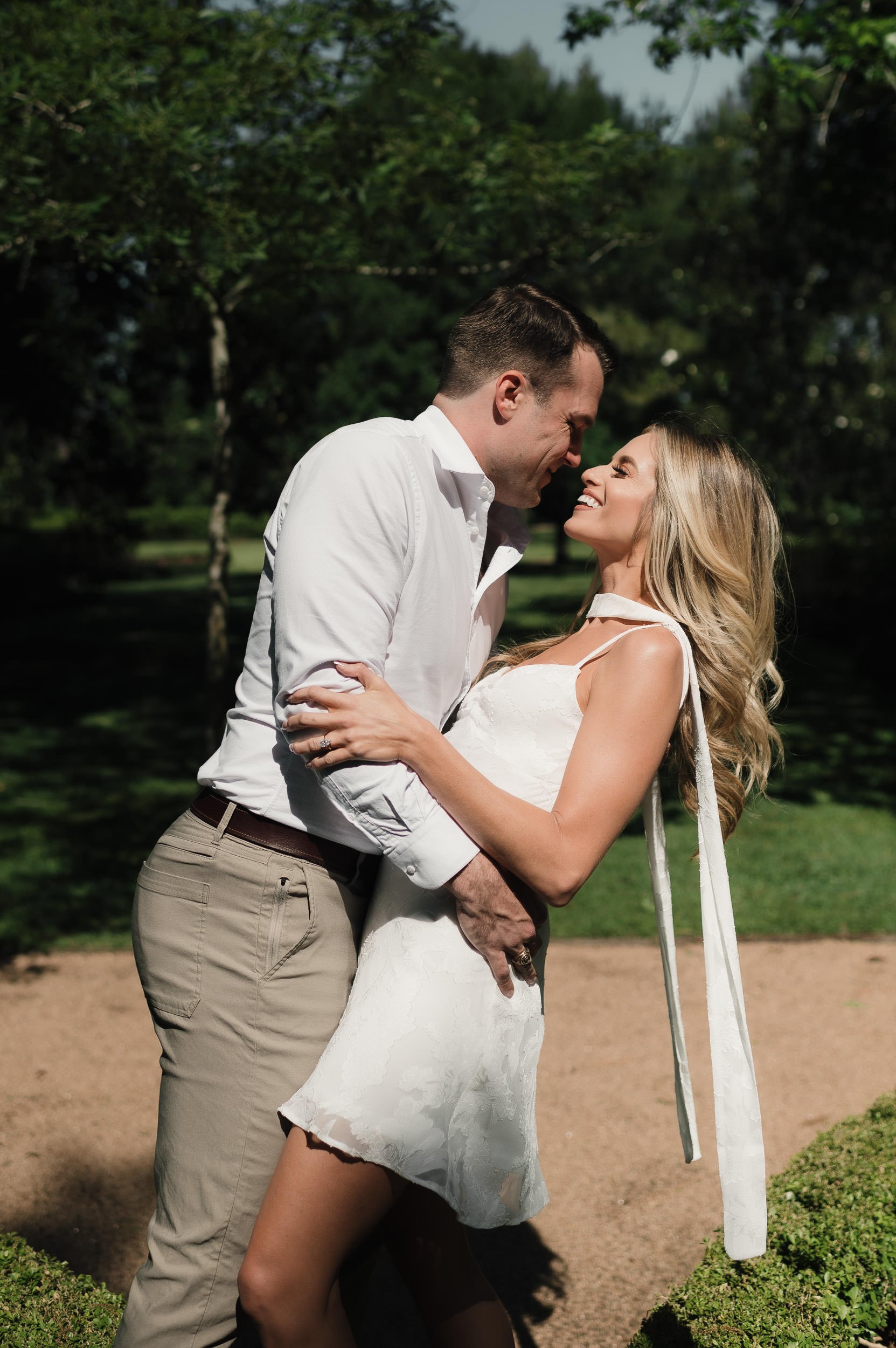 nikki-harrison-houston-modern-classy-luxury-engagement-sm-11.jpg