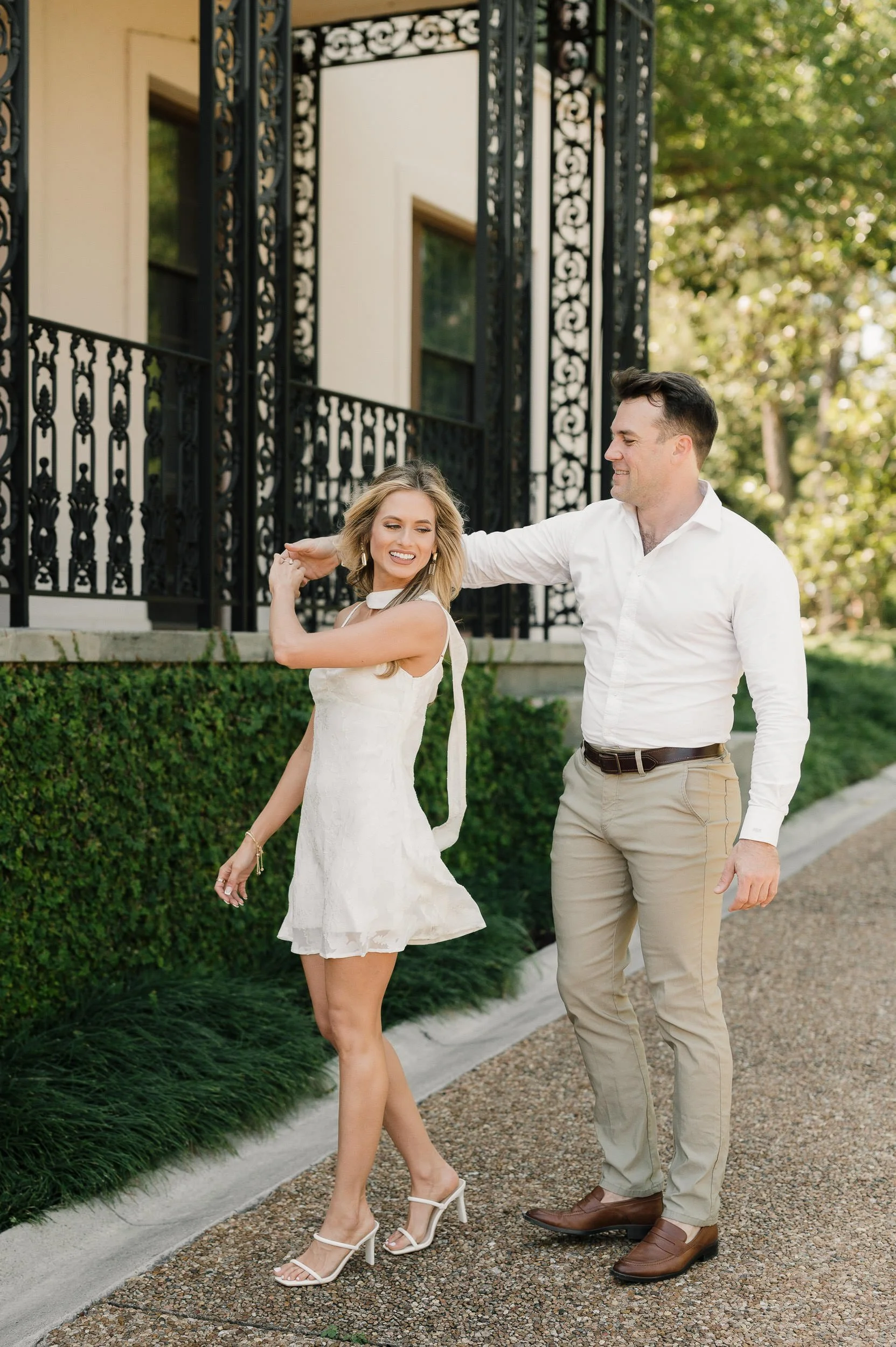 nikki-harrison-houston-modern-classy-luxury-engagement-sm-68.jpg