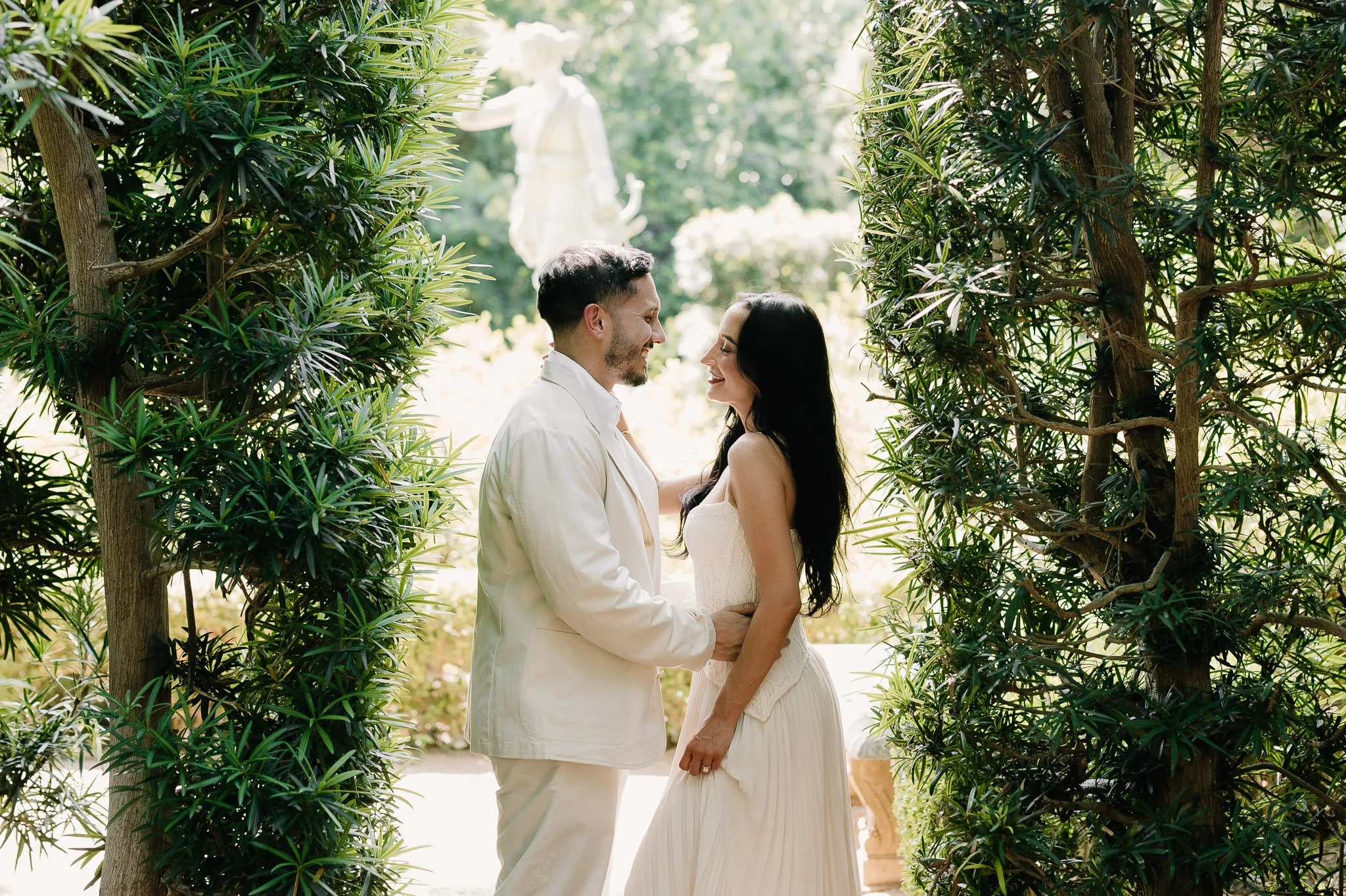 bayou-bend-collection-gardens-engagement-photo-session-houston-classy-elegant-romantic-luxury