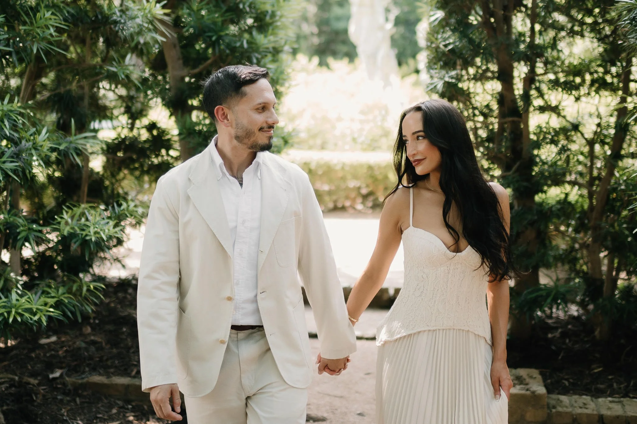 bayou-bend-collection-gardens-engagement-photo-session-houston-classy-elegant-romantic-luxury