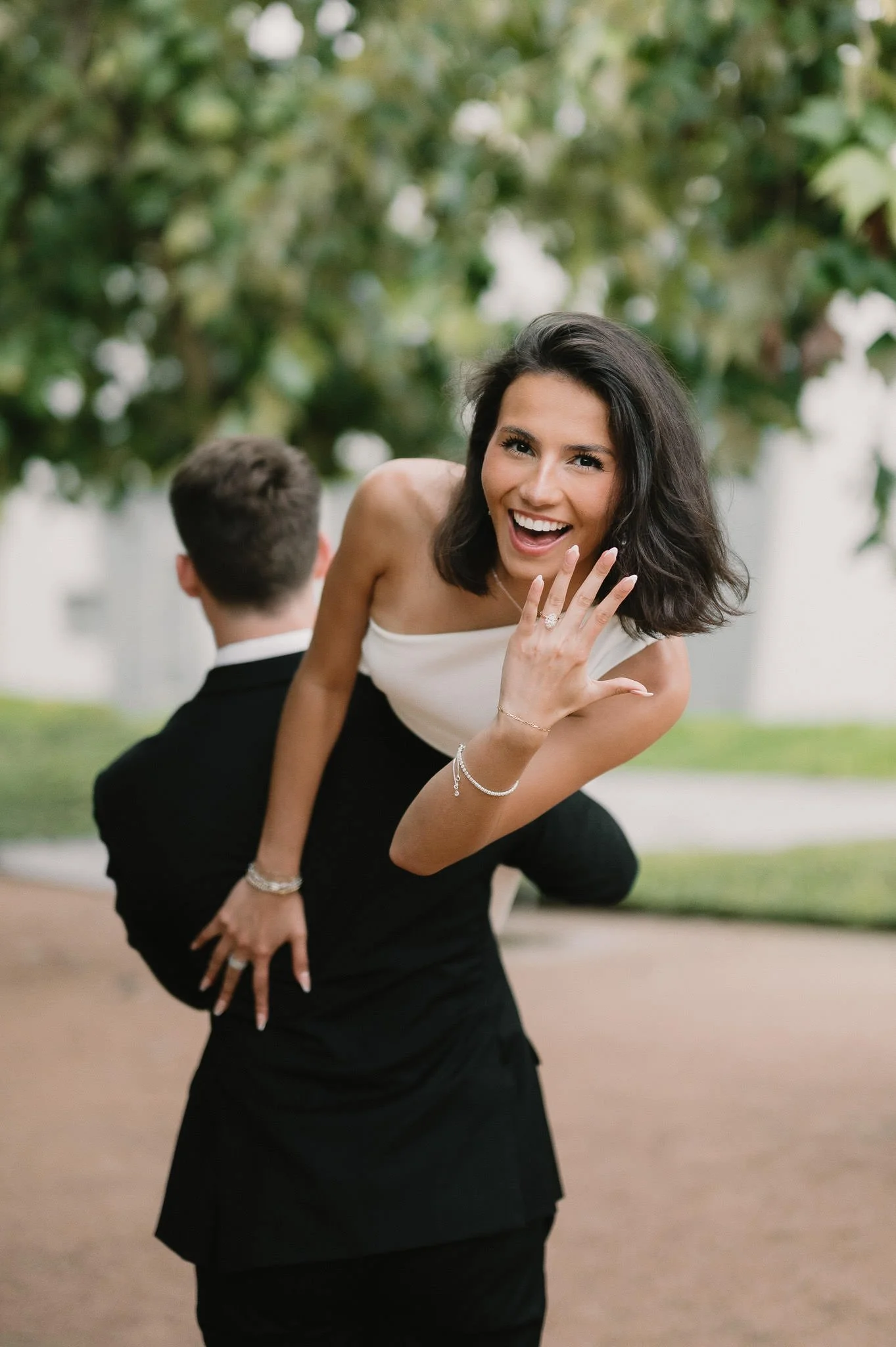 ally-chase-proposal-houston-museum-district-engagement-sm-110.jpg
